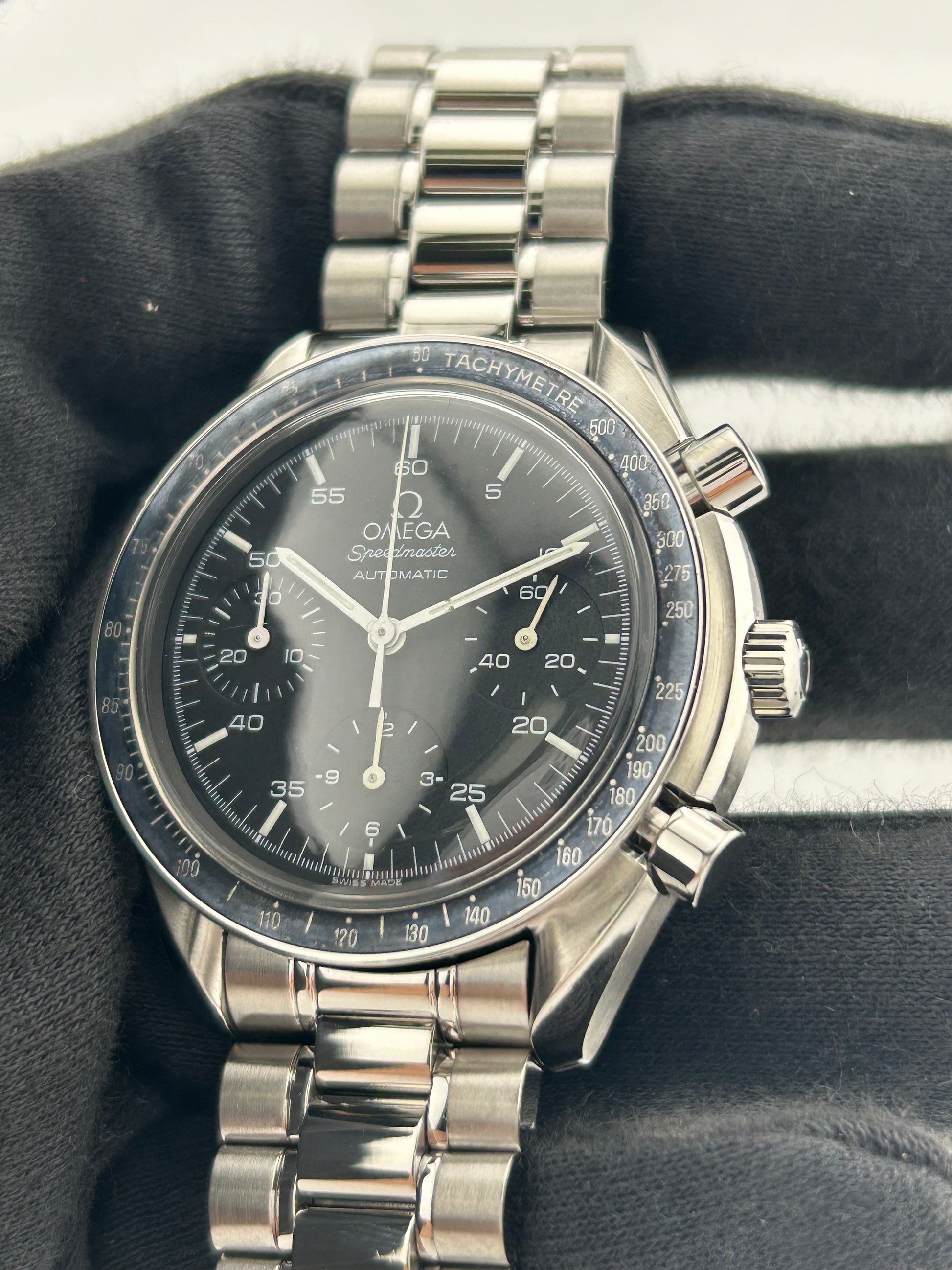 Omega Speedmaster Reduced Black Dial on Stainless Steel Ref. 3510.50 — view 3
