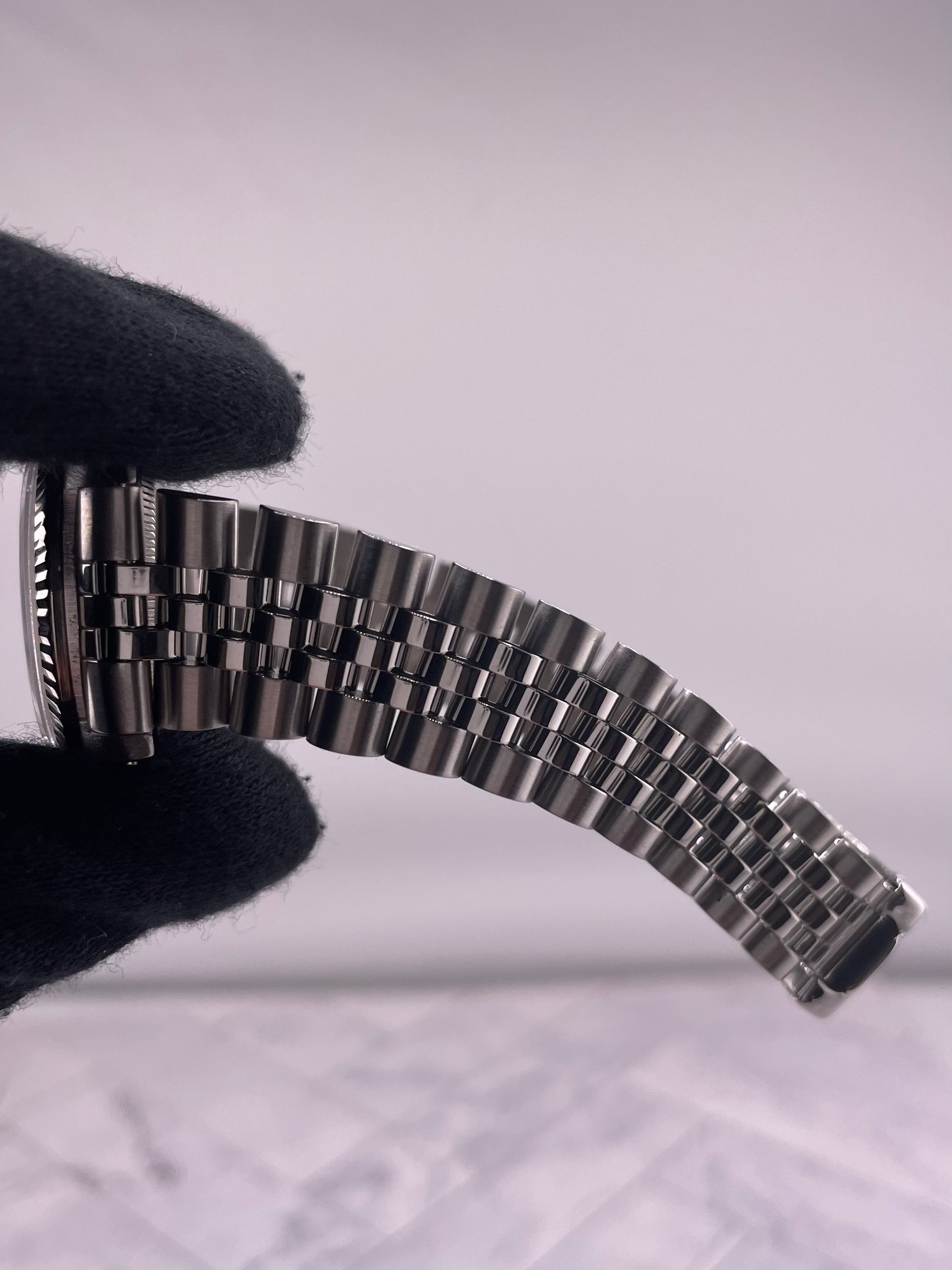 Rolex Datejust Silver Stick Dial on D Link Jubilee Ref. 68274 1987 — view 5