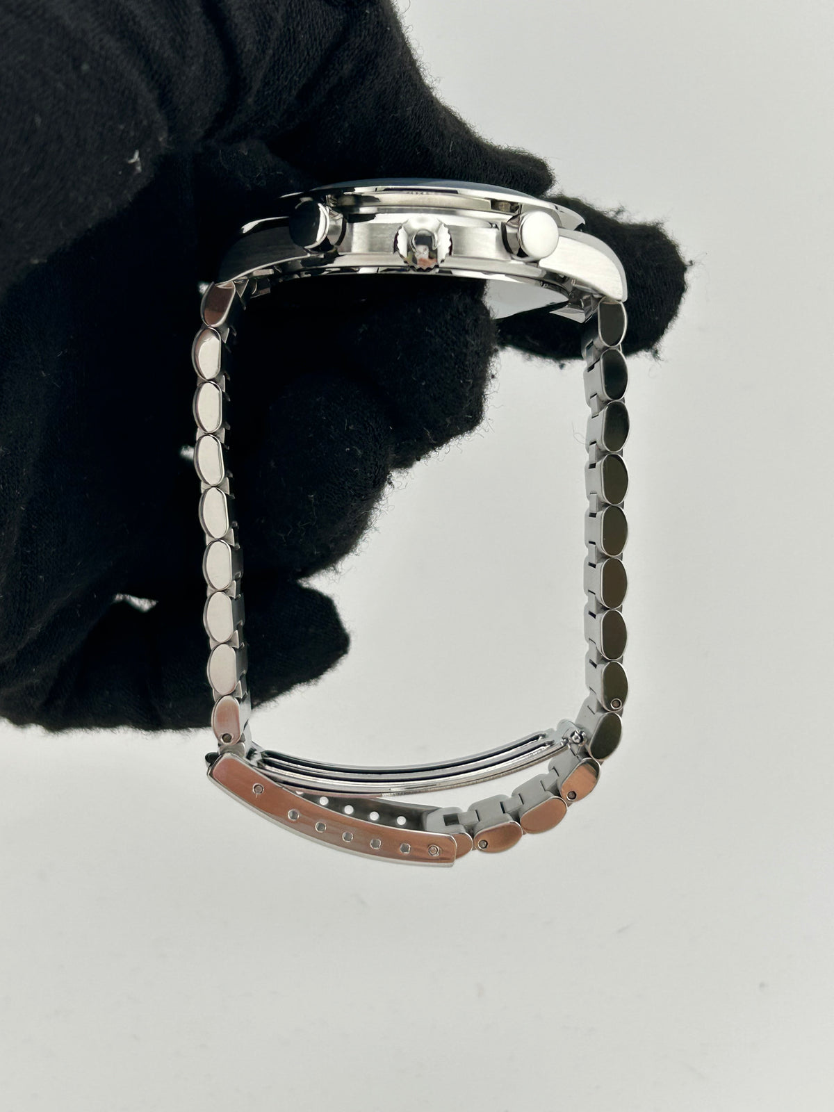 Omega Speedmaster Reduced Black Dial on Stainless Steel Bracelet Ref. 3510.5 — view 6