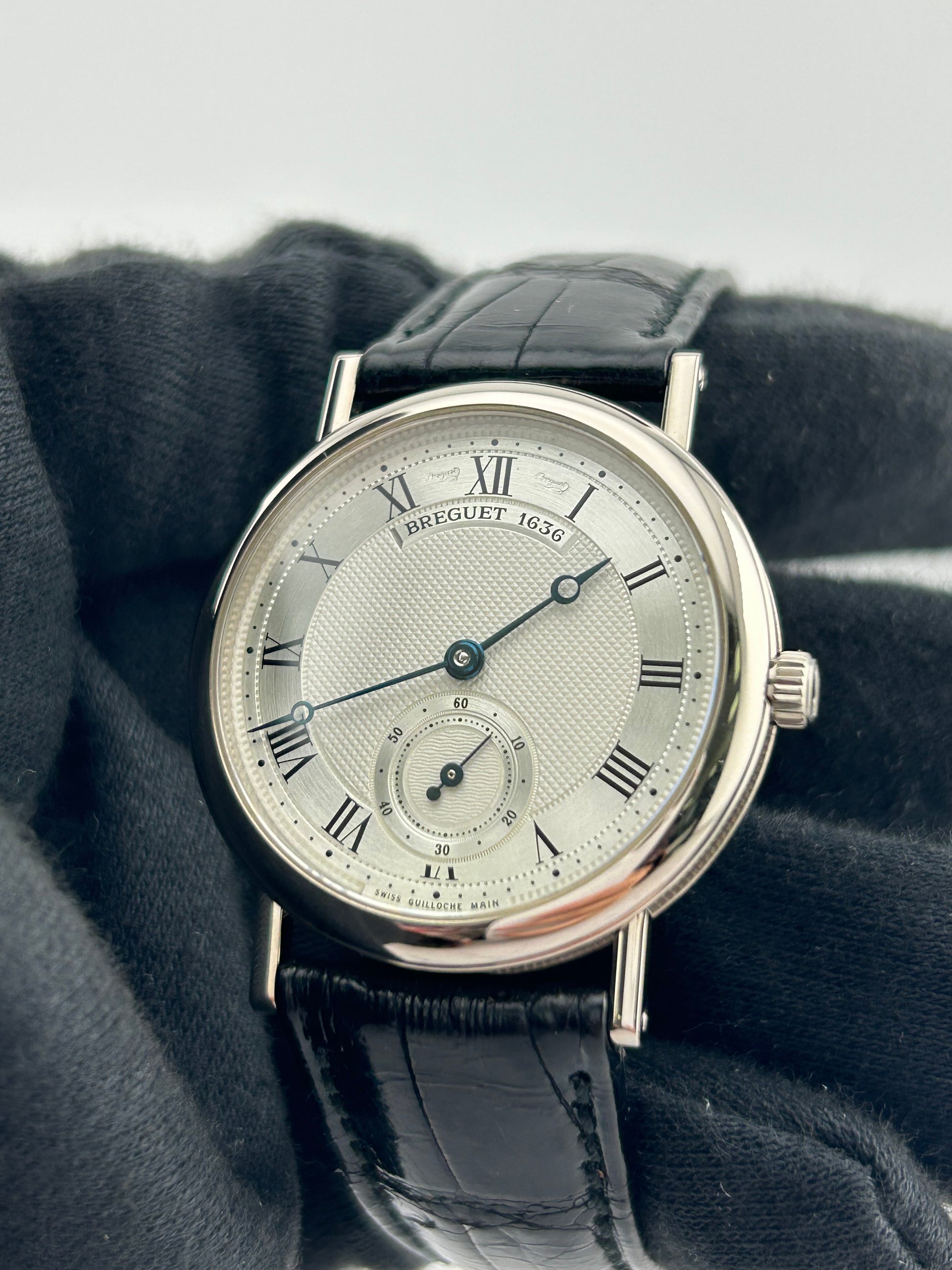 Breguet Men's Classic Silver Dial on Leather Ref. 3290BB/12/286 — view 2