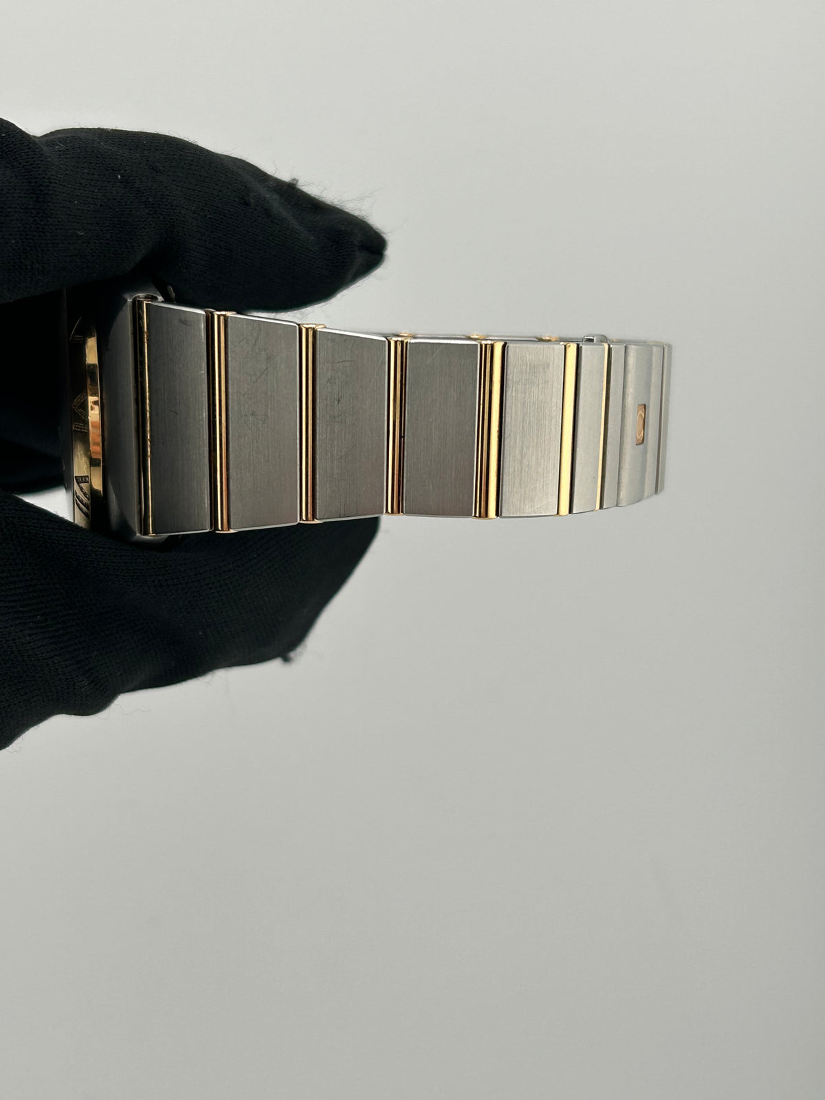 Omega Constellation Day/Date Silver Dial on Stainless Steel And Red Gold Bracelet Ref. 123.25.38.22.02.001 Complete 2018 — view 5