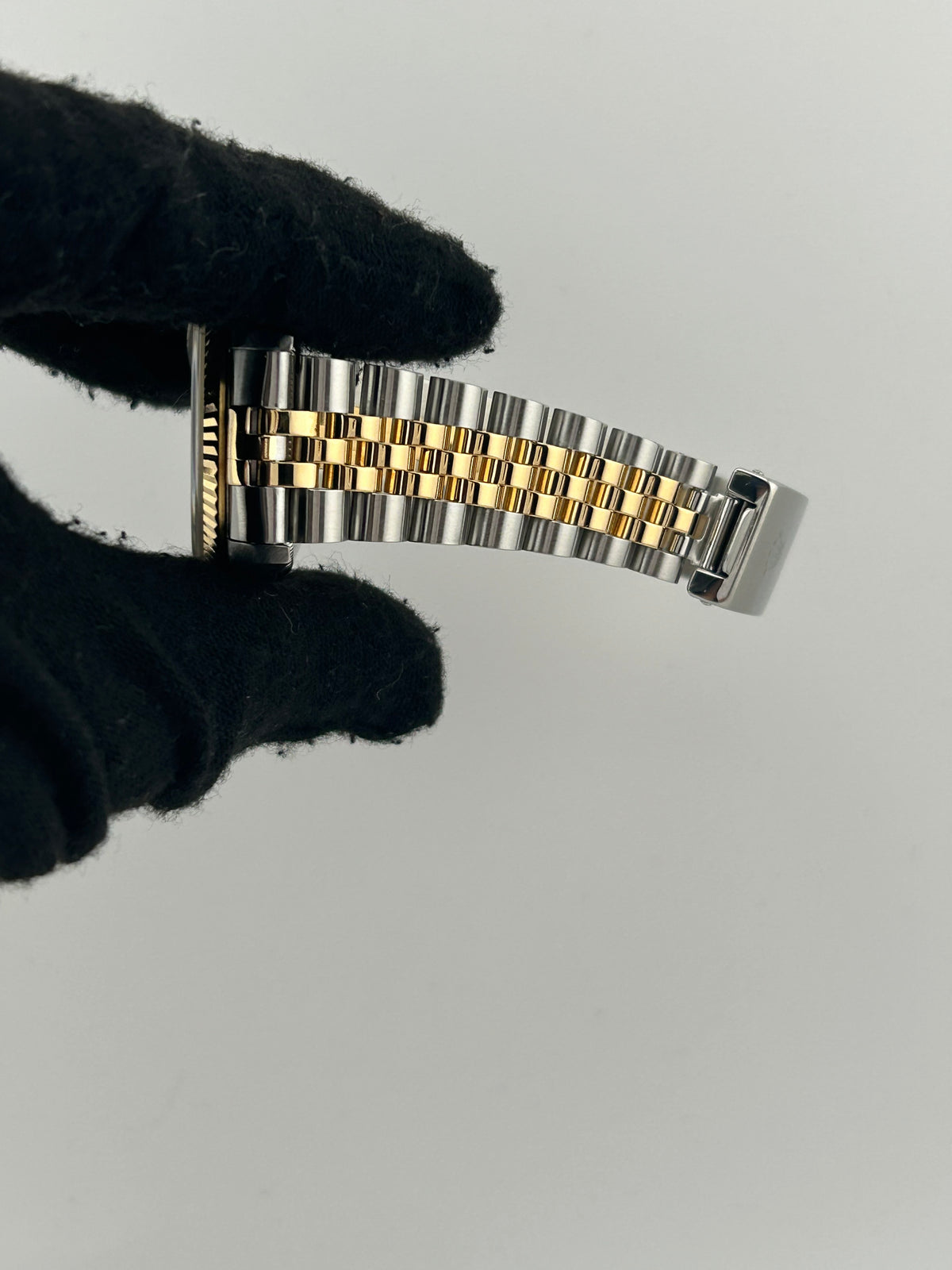 Rolex Datejust 31 Champagne Anniversary Dial on 2 Tone Jubilee D Link Bracelet Ref. 68273 1995 — view 5