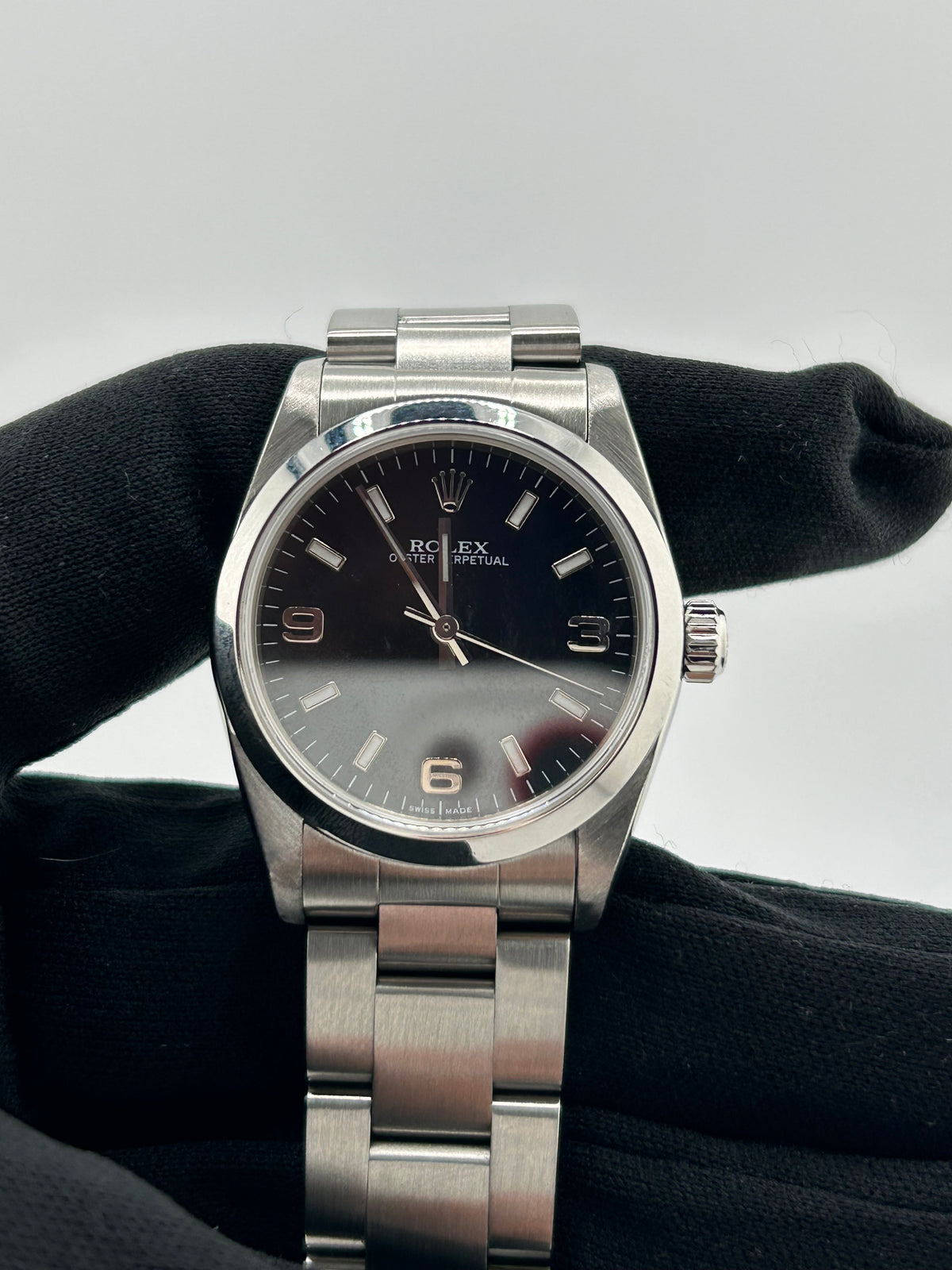 Rolex Oyster Perpetual 31 Black Dial on Stainless Steel Bracelet Ref. 77080 2006 — view 3