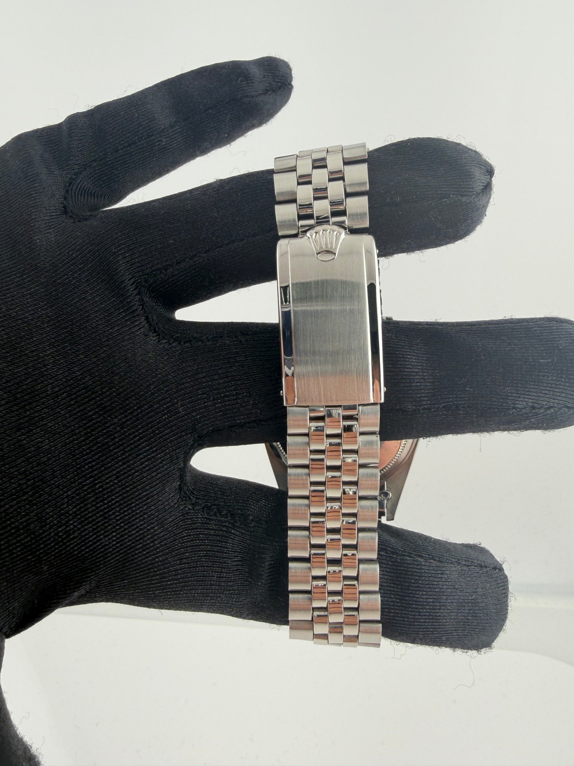 Rolex Datejust Silver Dial on Jubilee Folded Ref. 1600 1969 — view 3