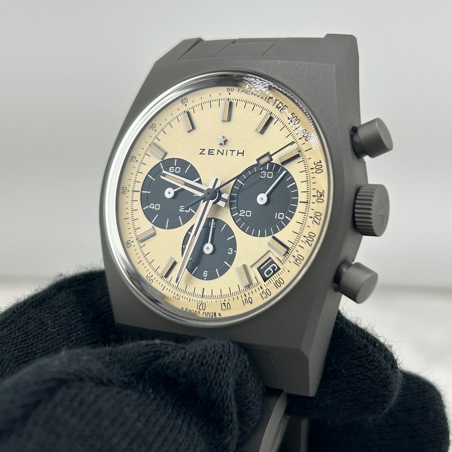 Zenith Chronomaster Revival Beige Dial Ref. 97.L384.400 Card 2025 — view 2