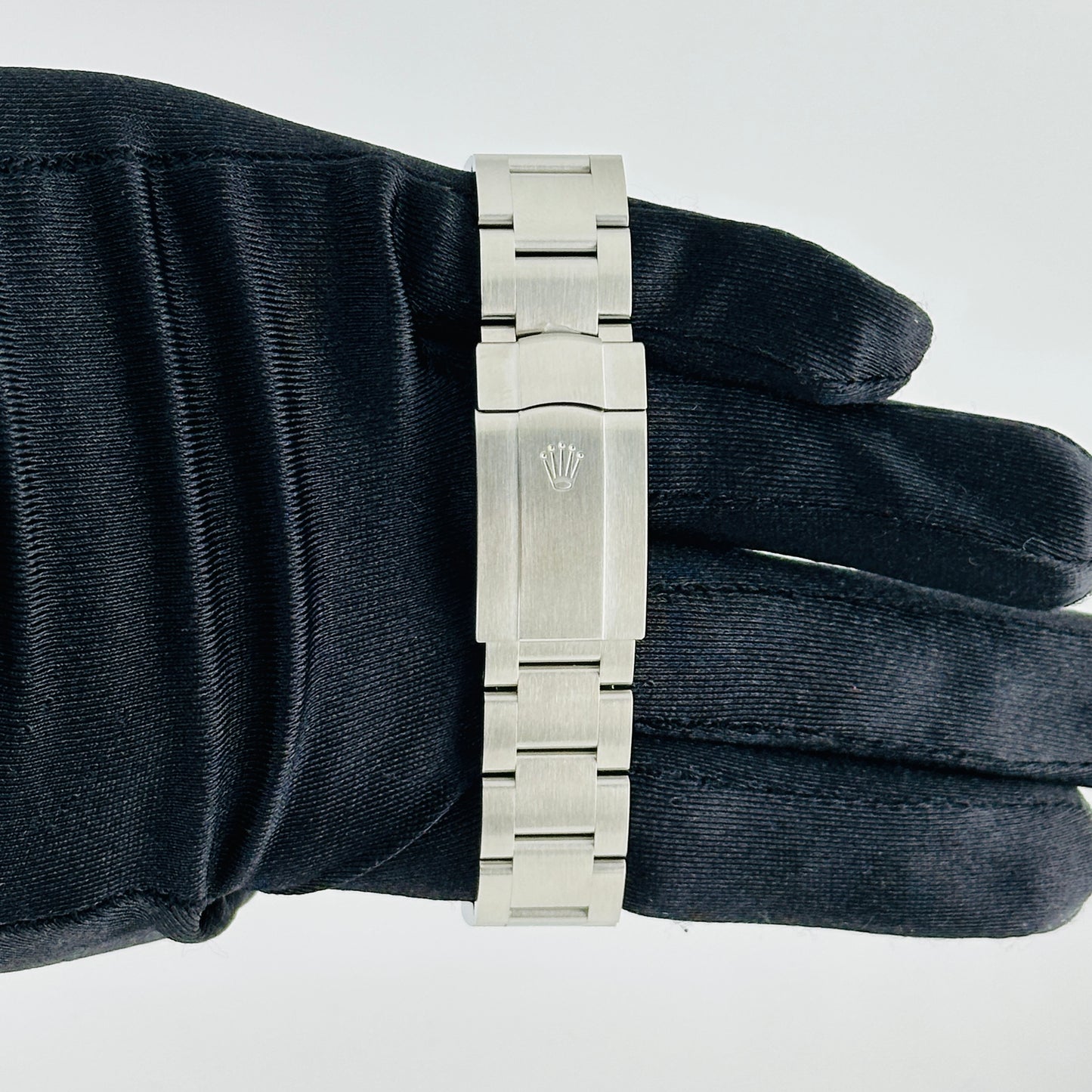 Rolex Oyster Perpetual Lavender Dial on Oyster Bracelet Ref. 134300 Card 2026 — view 3