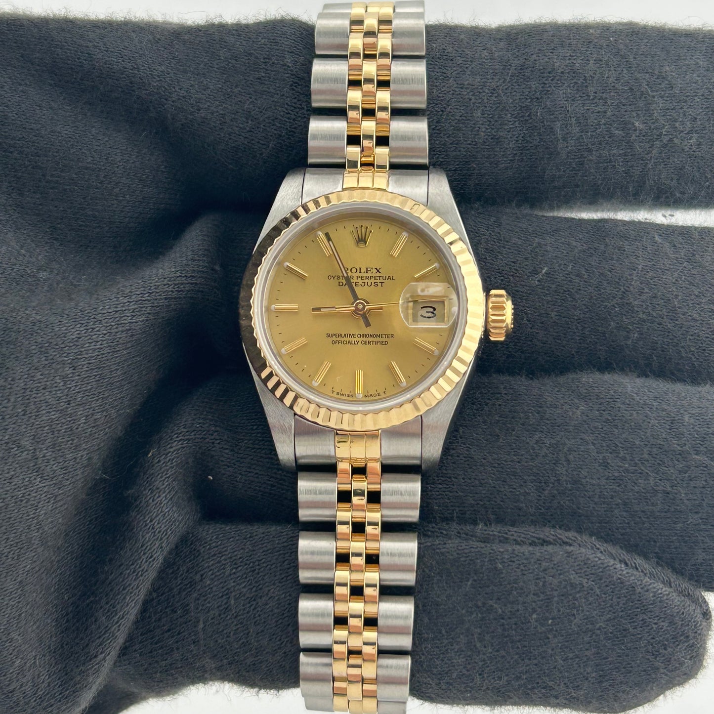 Rolex Datejust Lady Champagne Stick Dial on D Link Jubilee Ref. 69173 Papers — view 2
