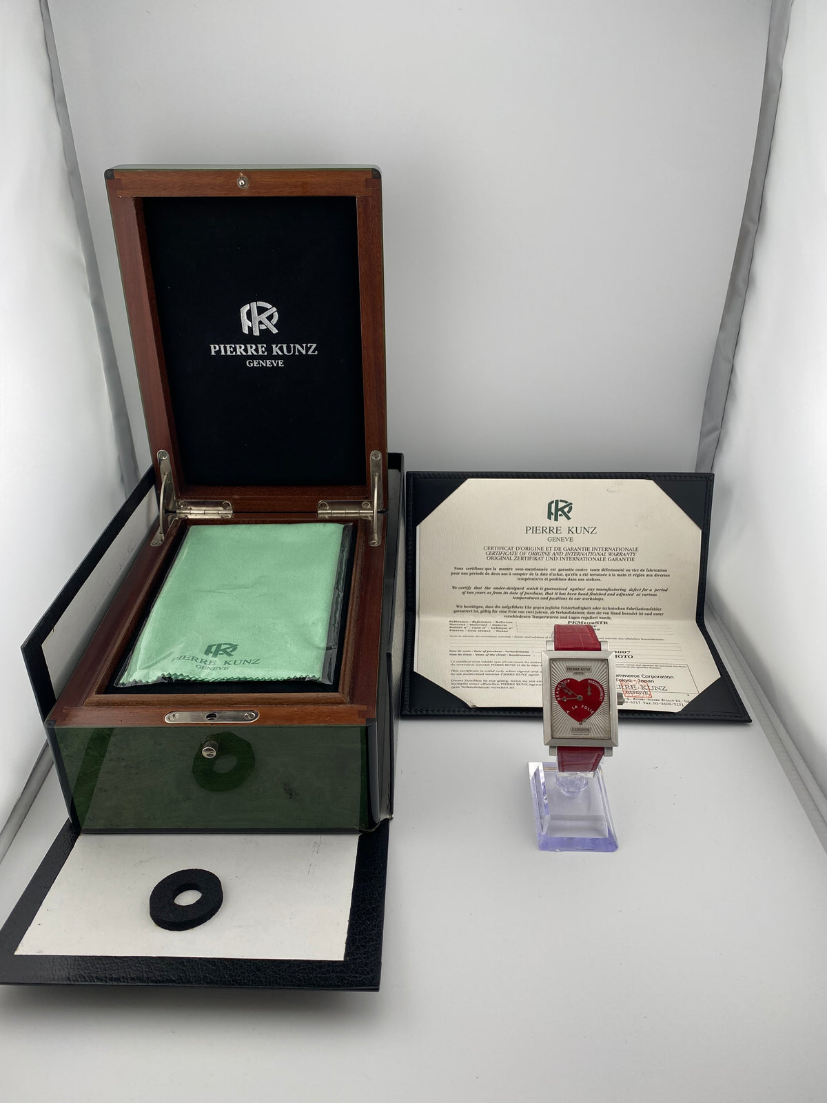 Pierre Kunz Cupidon Red Heart Dial on Leather Ref. PKM102STR Complete 2007 — view 6