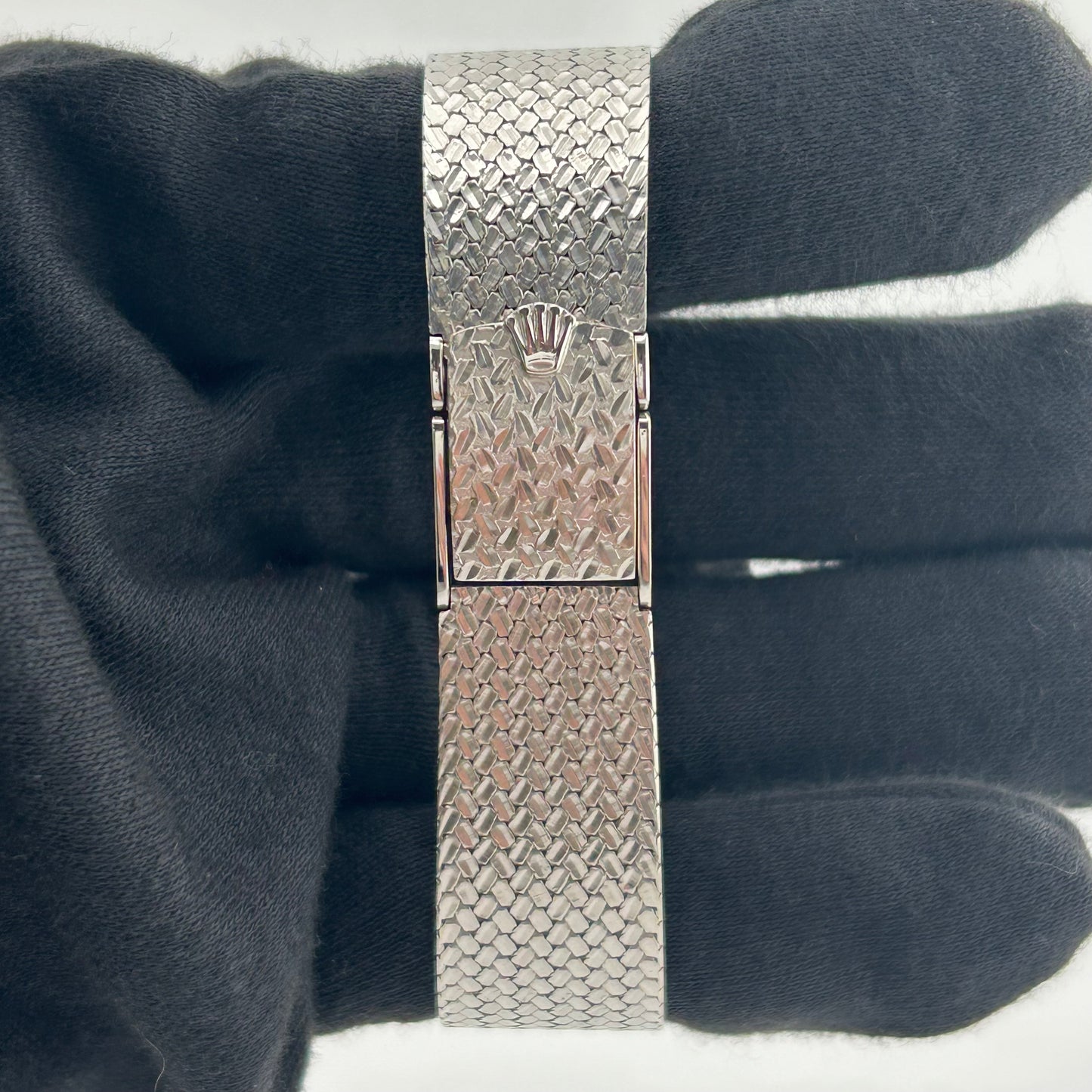 Rolex Cellini Silver Dial on Mesh Ref. 3836/9 1972 — view 3