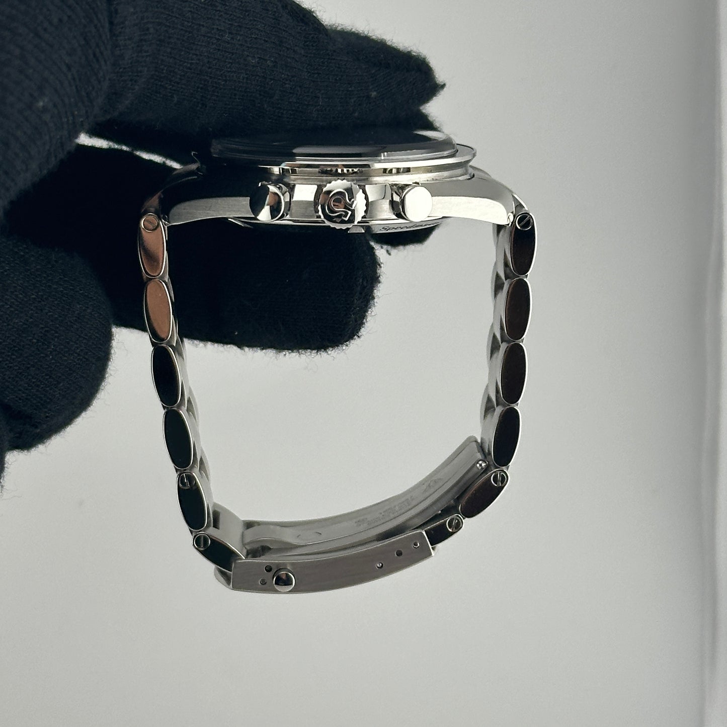 Omega Speedmaster Black Dial on Stainless Steel Bracelet Ref. 311.33.42.50.01.001 Card 2007 — view 5