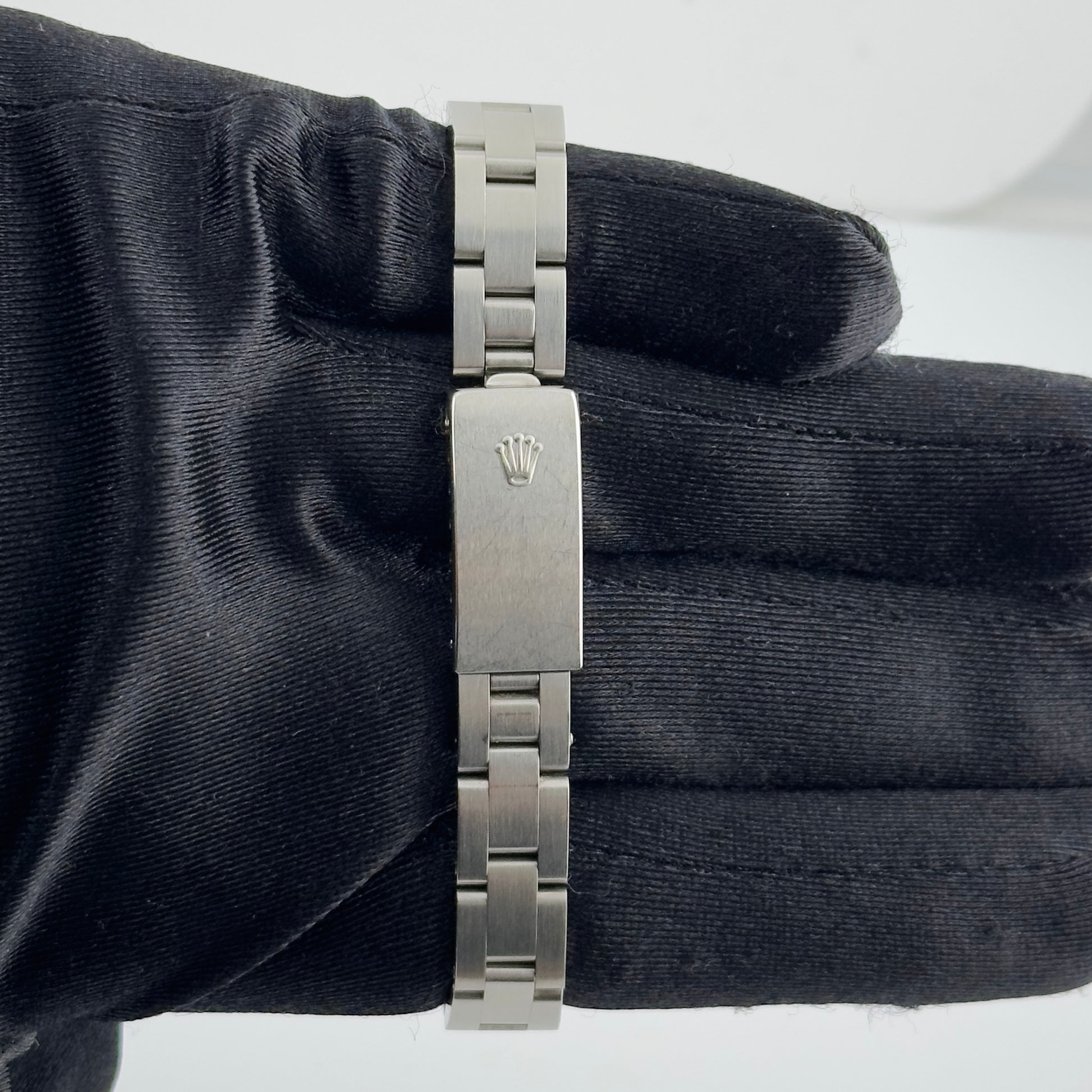 Rolex Oyster perpetual Blue Dial on Oyster Ref. 67180 Papers 1997 — view 3