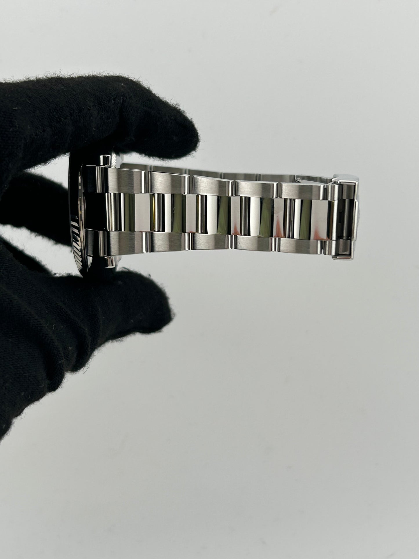 Rolex Datejust II Silver Diamond Dial on Oyster Steel Bracelet Ref. 116334 Card 2021 — view 5
