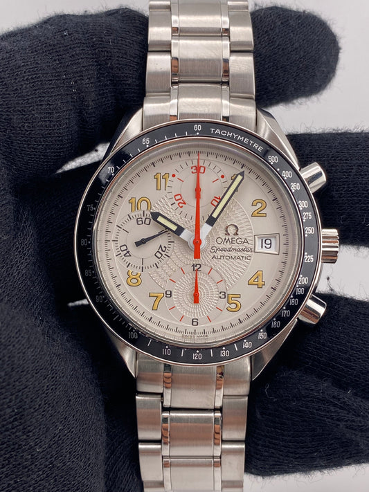 Omega Speedmaster Silver Dial on Stainless Steel Bracelet Ref. 3513.33 — view 2