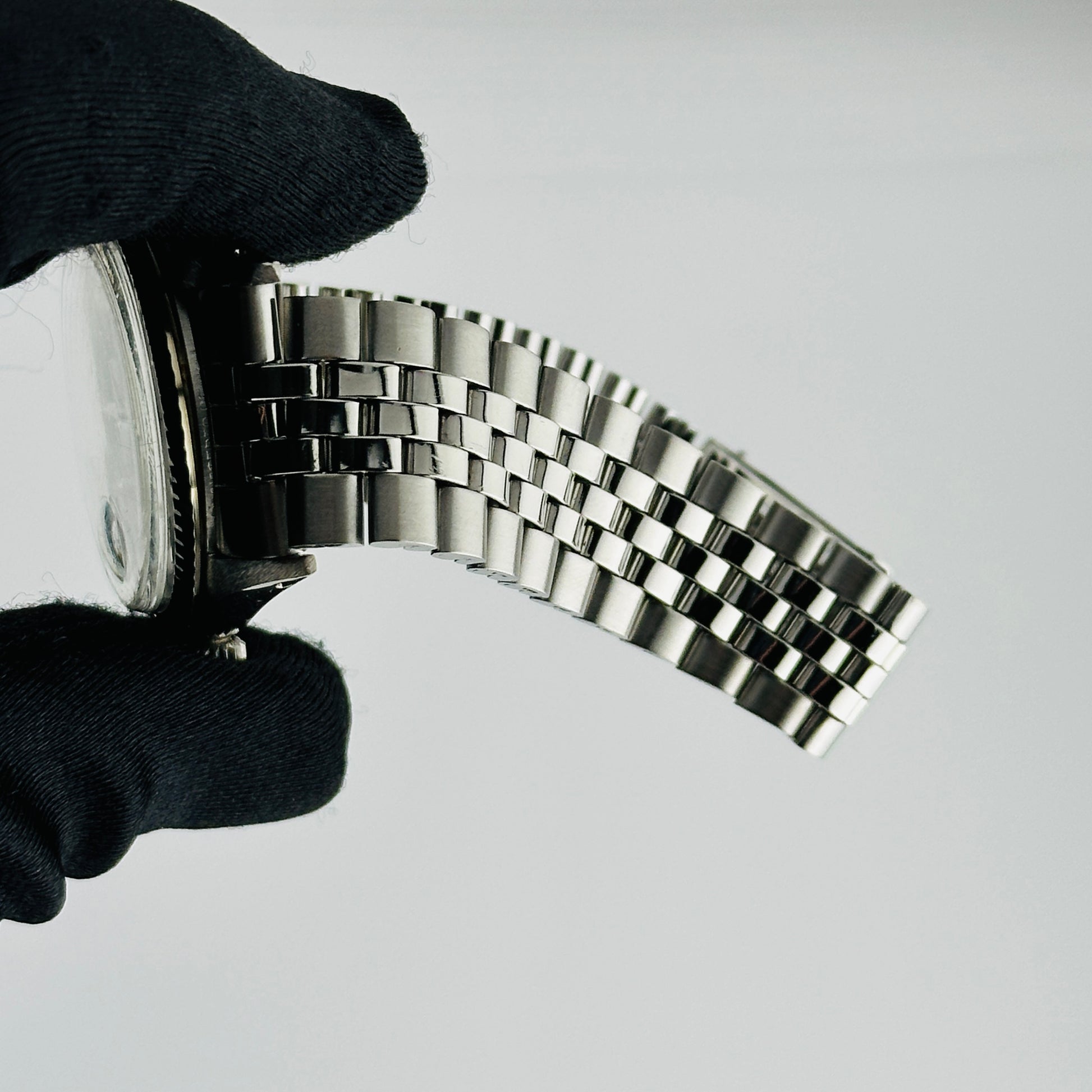 Rolex Datejust White Refinished Dial on Folded Jubilee Ref. 1601 1972 — view 3