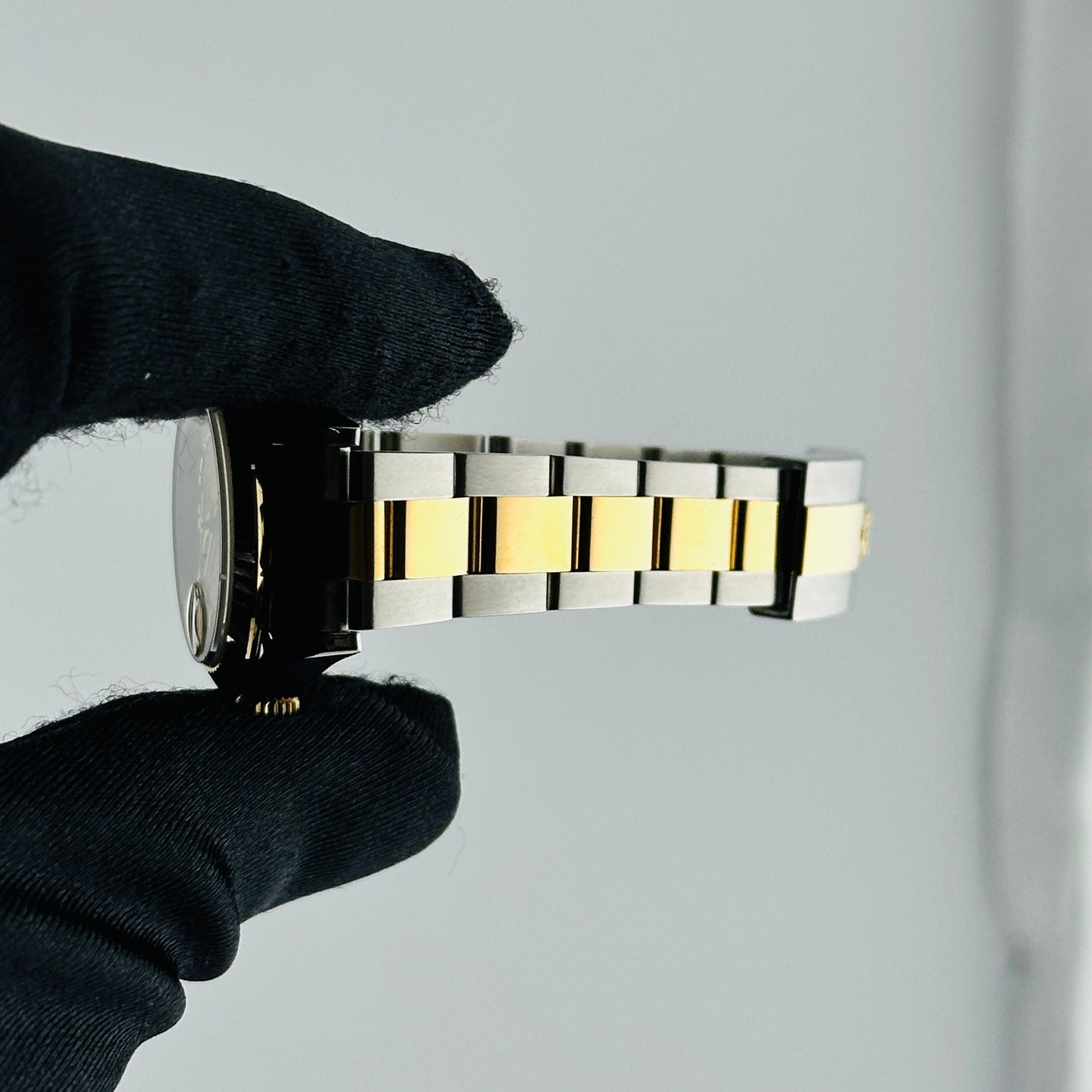 Rolex Datejust Lady Champagne Roman Dial on Oyster Bracelet Ref. 279173 Card 2019 — view 5