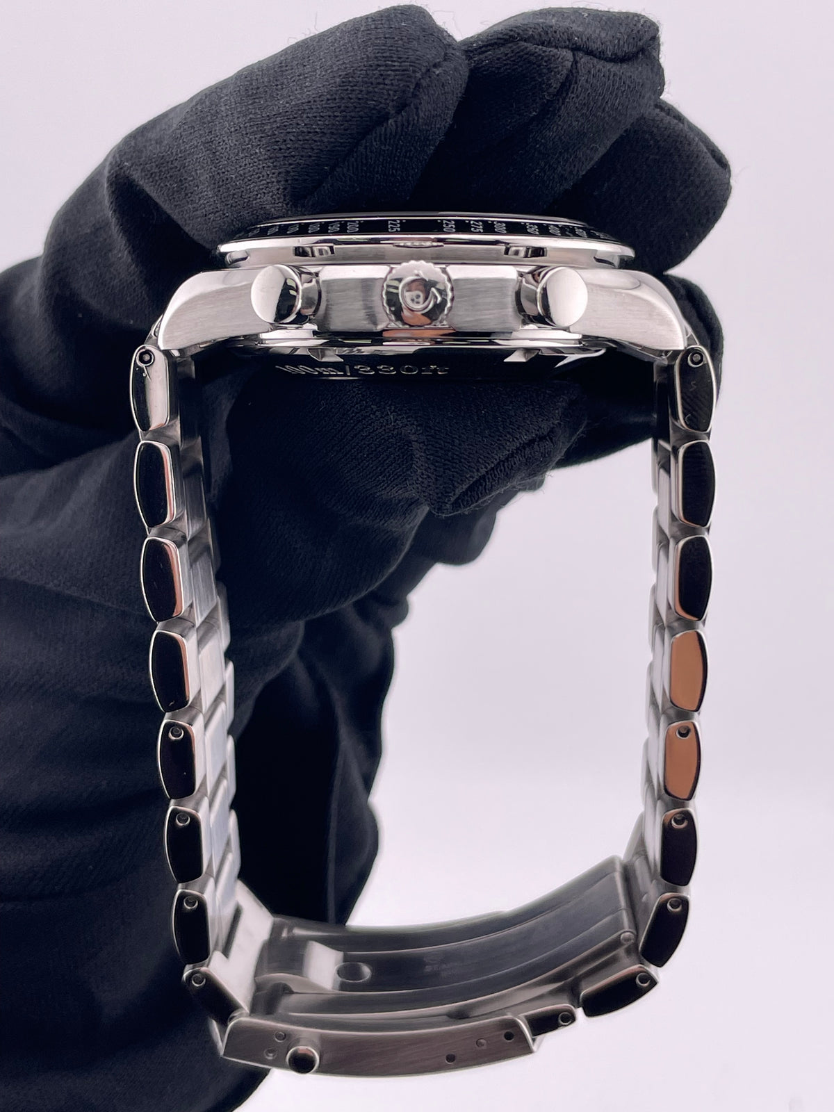 Omega Speedmaster Date Black Dial on Stainless Steel Bracelet Ref. 3210.51 Card 2011 — view 7