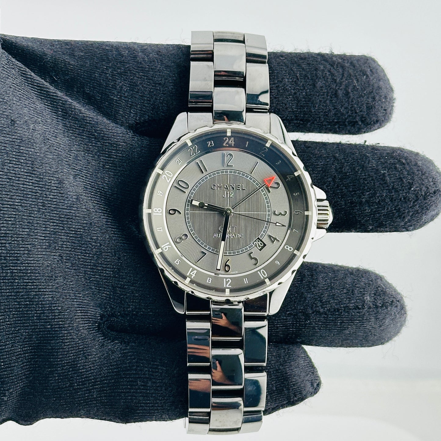 Chanel J12 Gray Dial on Ceramic Bracelet Ref. H3099 — view 2