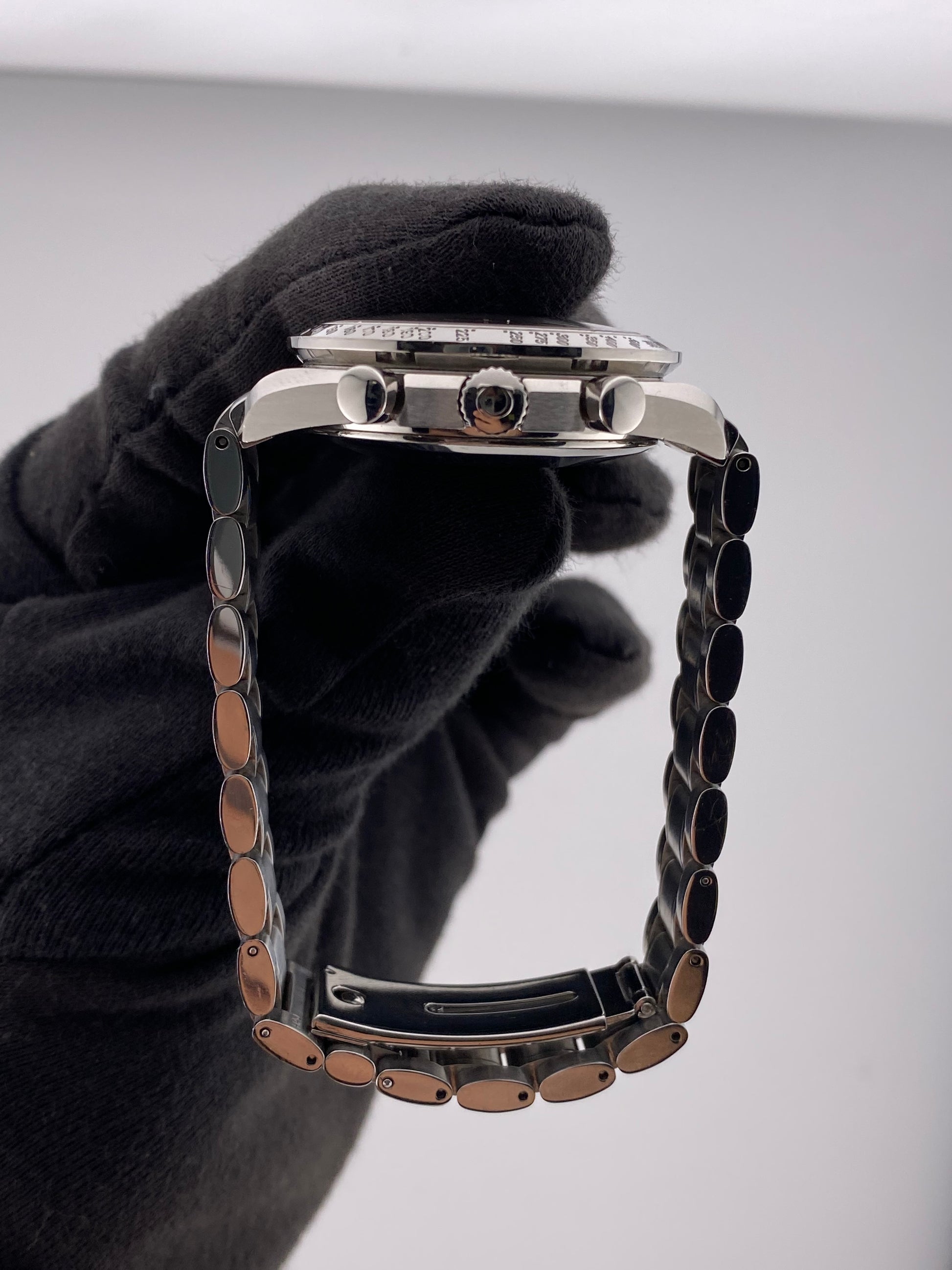 Omega Speedmaster Black Dial on Bracelet Ref. 3513.50.00 — view 6
