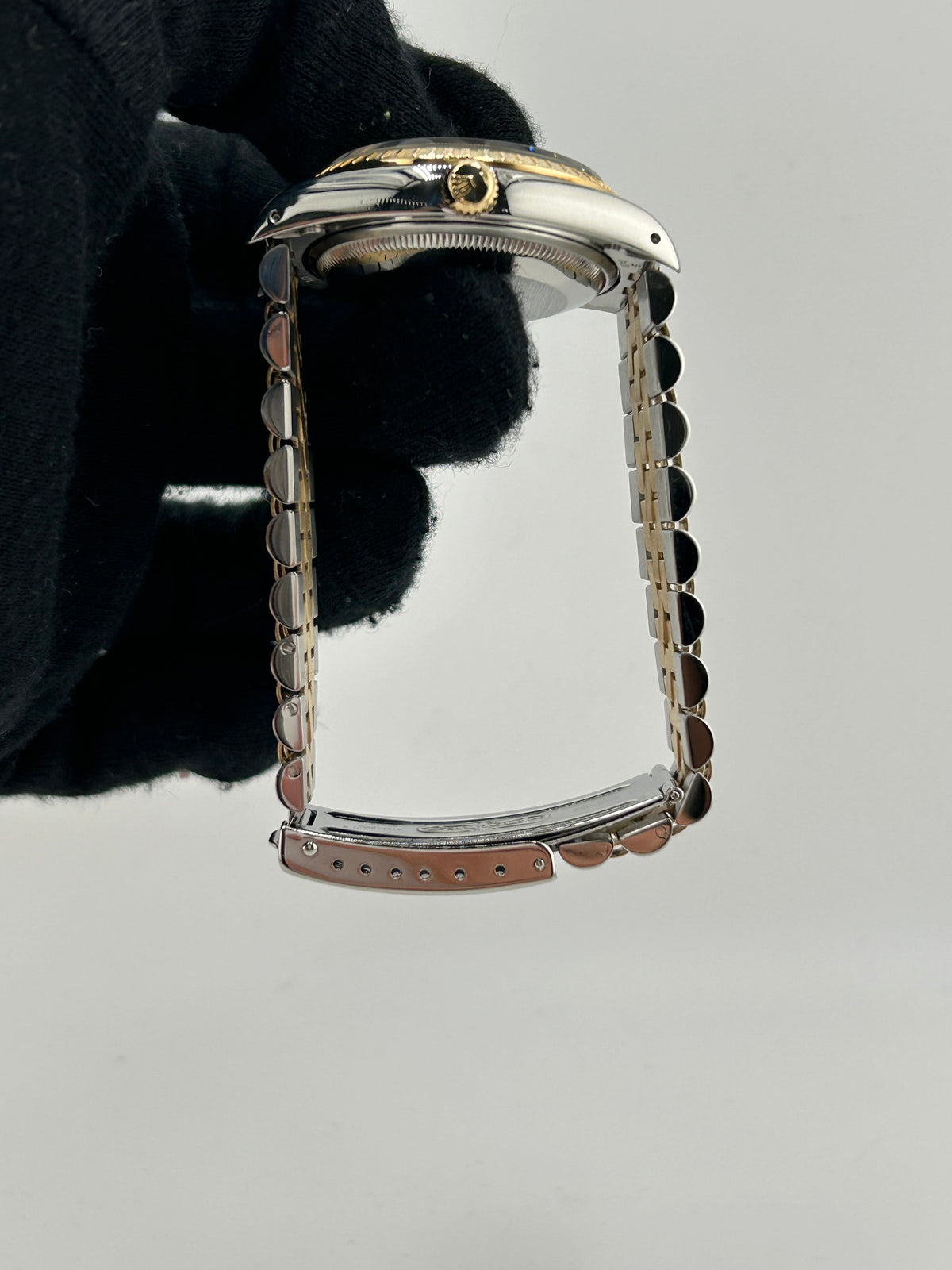 Rolex Oyster Perpetual Date Champagne Stick Dial on 2 Tone Jubilee D Link Bracelet Ref. 15223 1989 — view 5