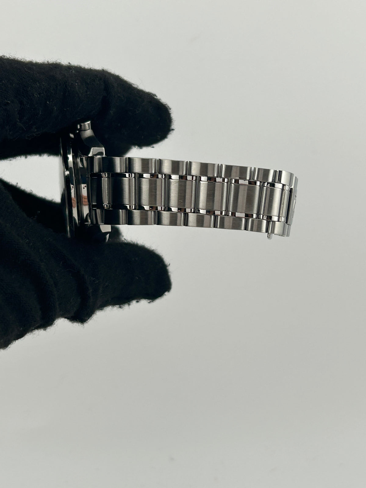 Omega Speedmaster Black Dial on Stainless Steel Bracelet Ref. 3513.50.00 — view 5