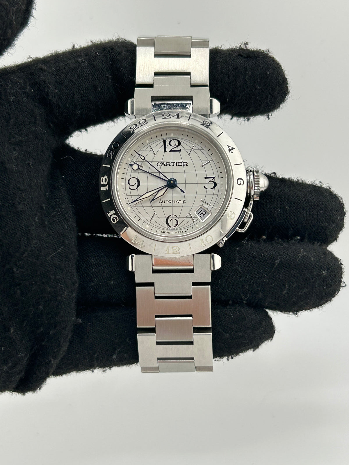 Cartier Pasha Silver Dial on Stainless Steel Bracelet Ref. W31078M7 — view 2