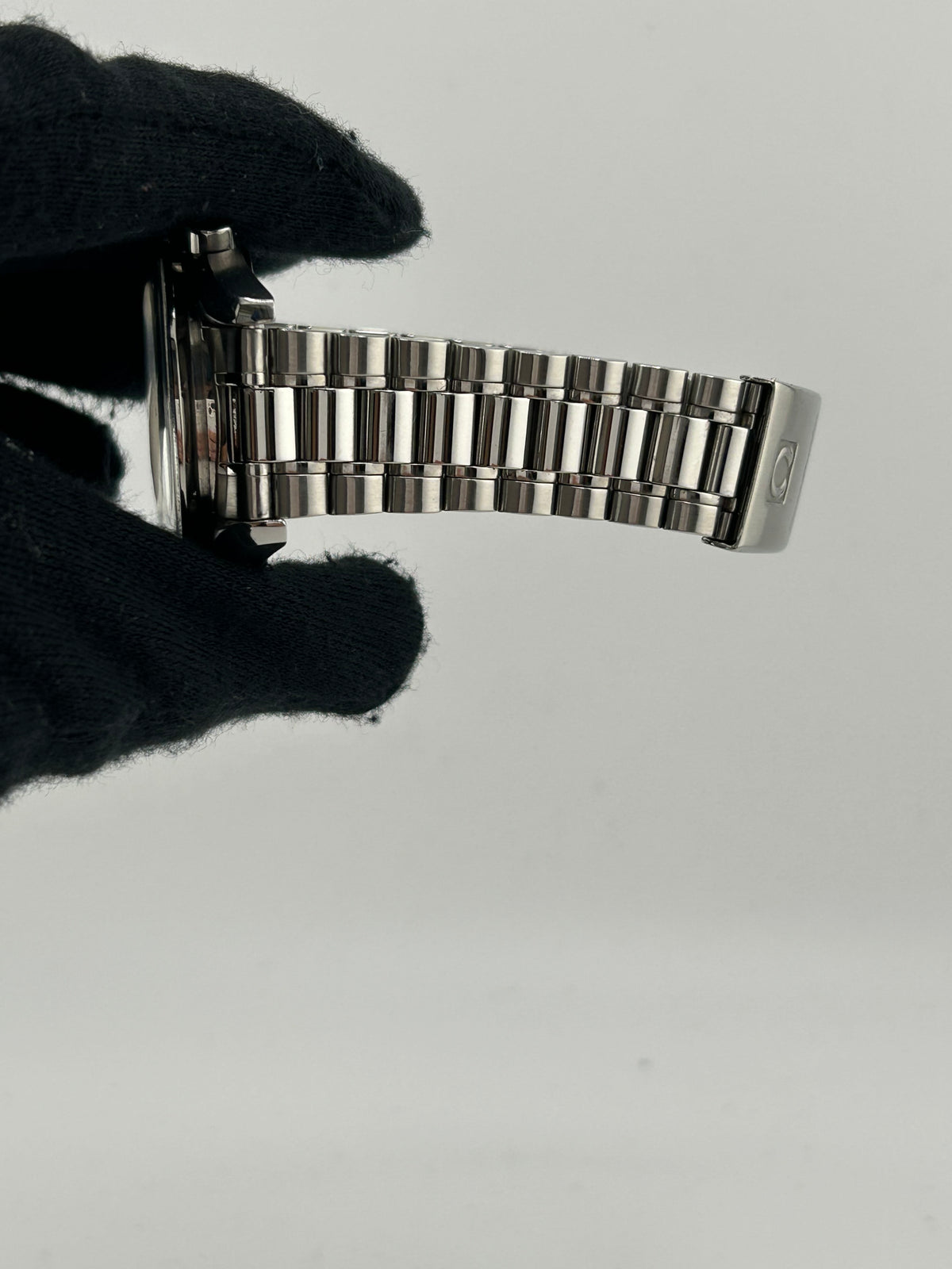 Omega Speedmaster Black Dial on Stainless Steel Bracelet Ref. 3510.50 — view 5