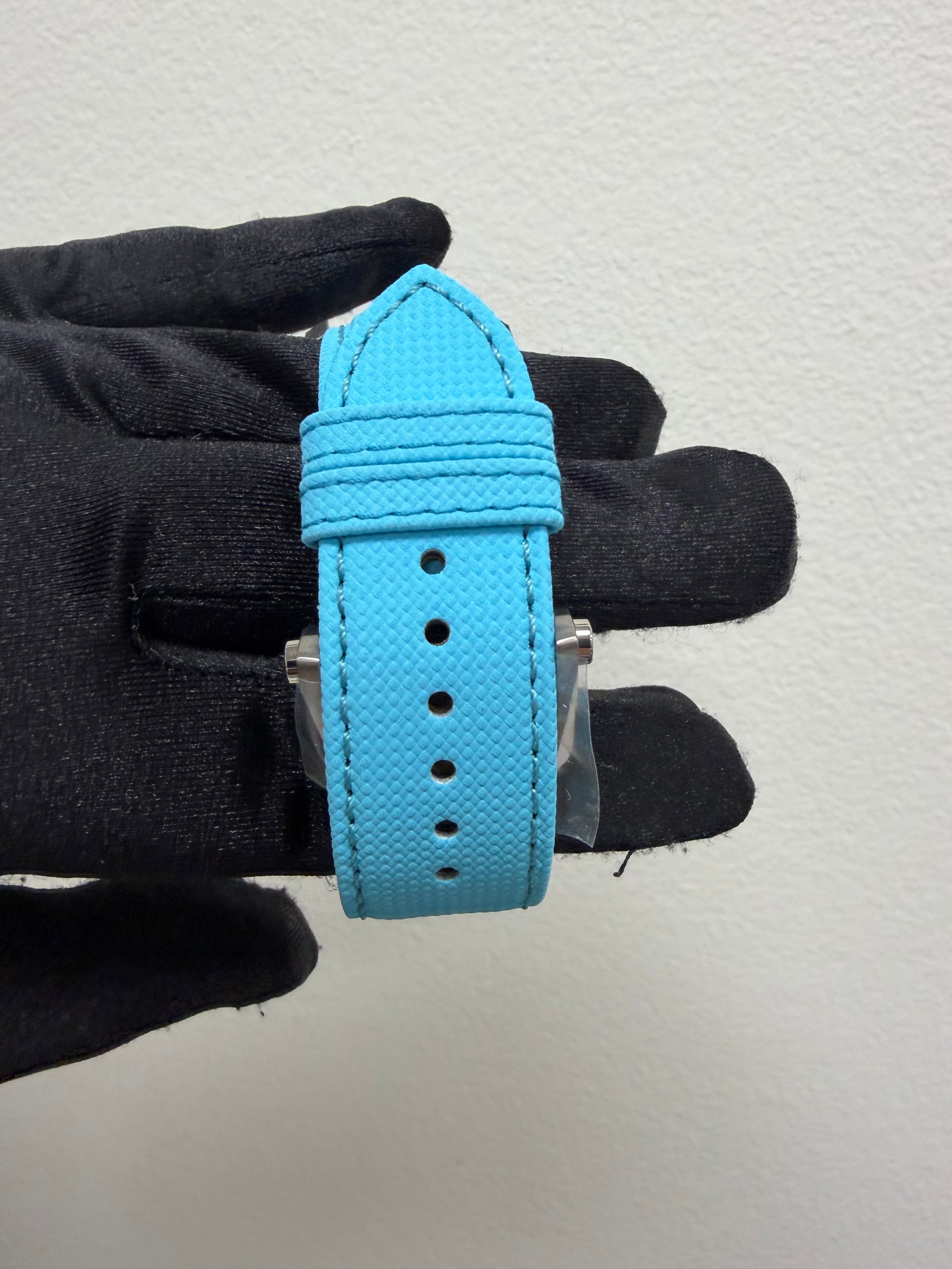 Breitling Avenger B01 Chronograph Turquoise Dial on Turquoise Leather Ref. SB0146101L1X1 Card 2026 — view 3