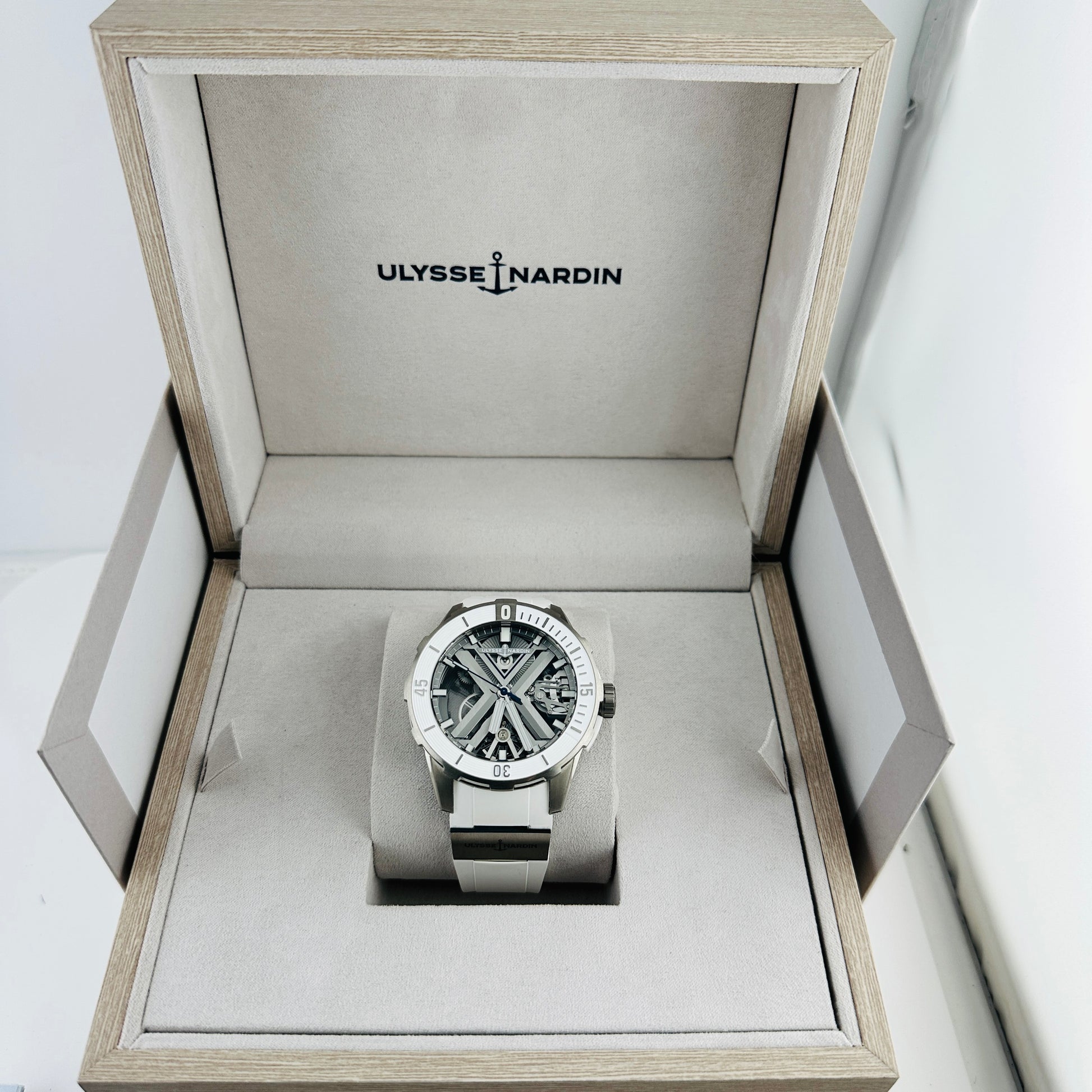 Ulysse Nardin Diver X Skeleton Gray Skeleton Dial on Rubber Ref. 3723-170-1A Card 2023 — view 8