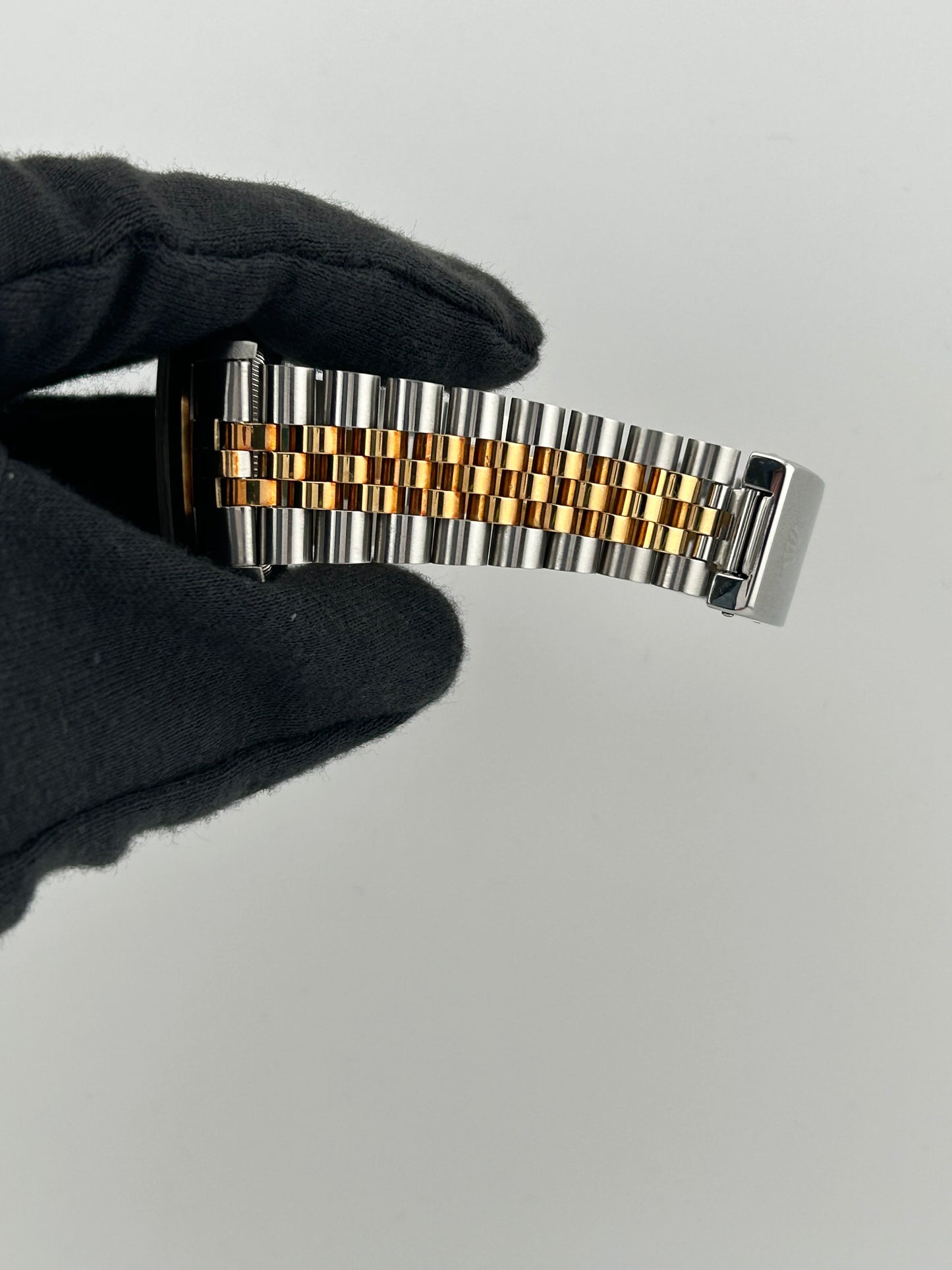 Rolex Datejust Black Anniversary Dial Dial on 2 Tone Jubilee D Link Ref. 16233 Papers 1995 — view 5