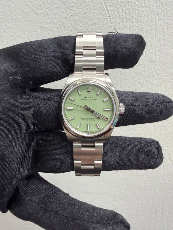 Rolex Oyster Perpetual Pistachio Dial on Oyster Ref 277200 with New Style Card Green 2025
