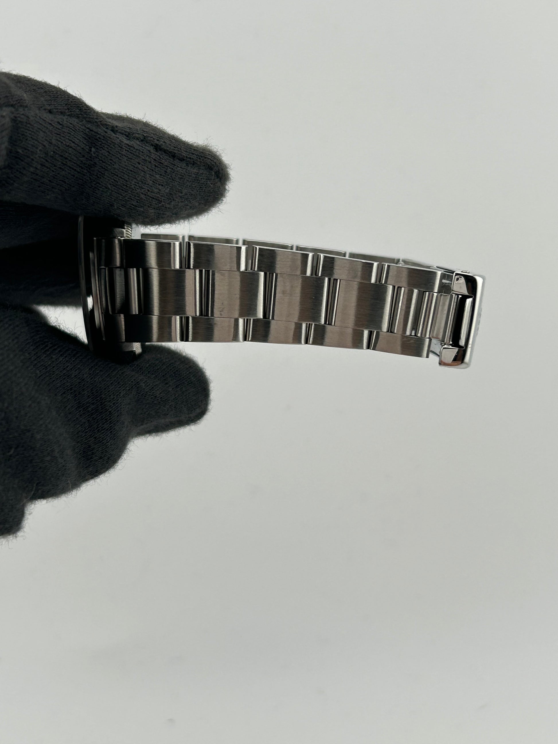 Rolex Oyster Perpetual Salmon Pink Dial on Oyster Steel Bracelet Ref. 67480 1997 — view 5