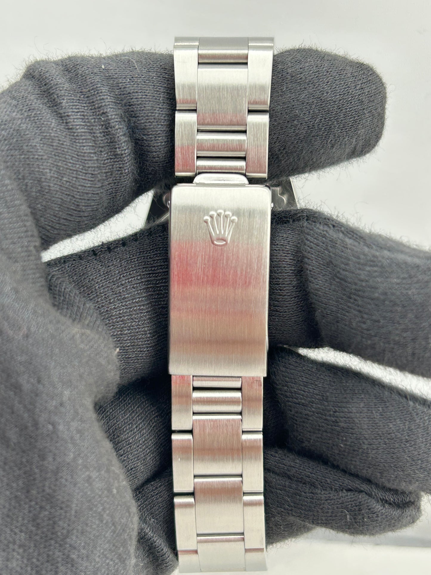 Rolex Oyster Perpetual Date Silver Stick Dial on Oyster Ref. 15210 1990 — view 4