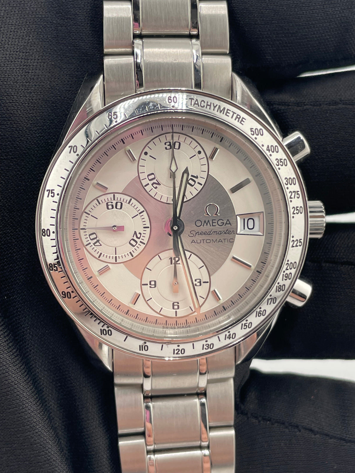 Omega Speedmaster Date Silver Dial on Stainless Steel Bracelet Ref. 3513.30 Complete 2014 — view 2