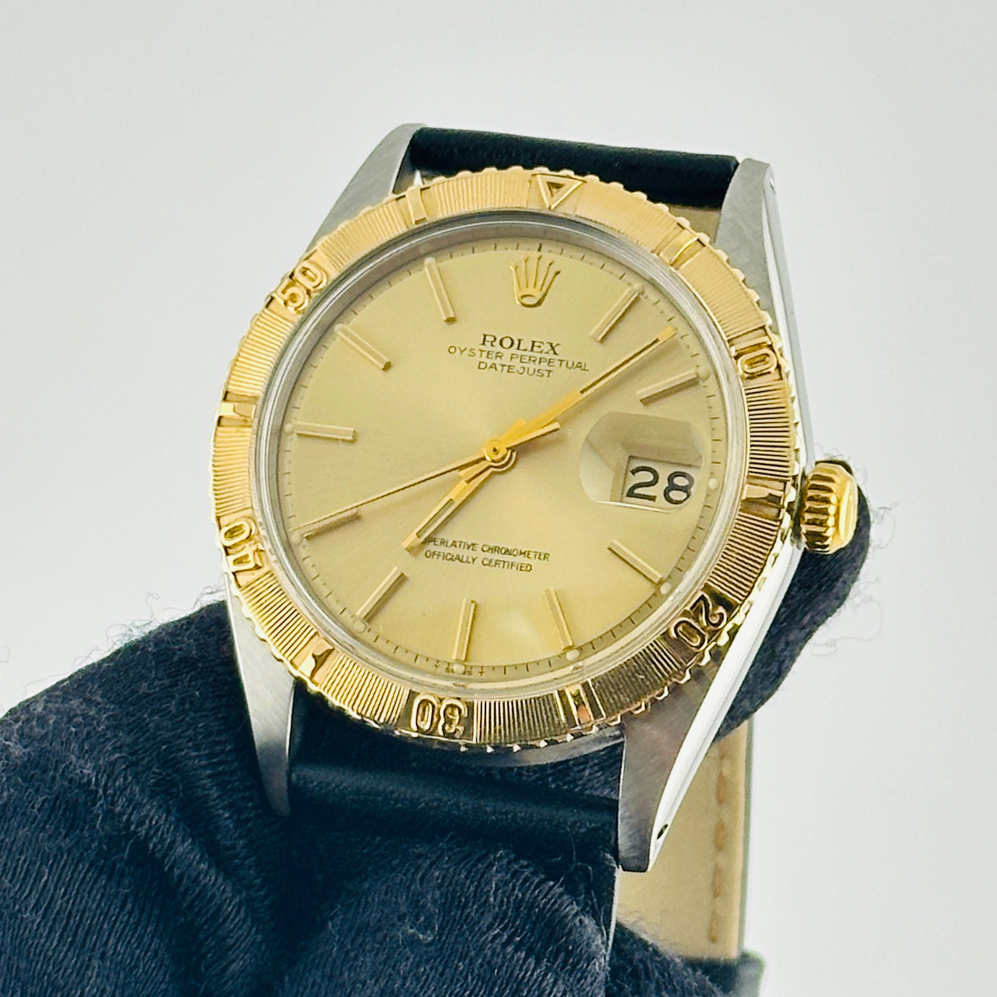Rolex Datejust Turnograph Champagne Stick Dial on Generic Leather Band Ref. 1625 1969 — view 2