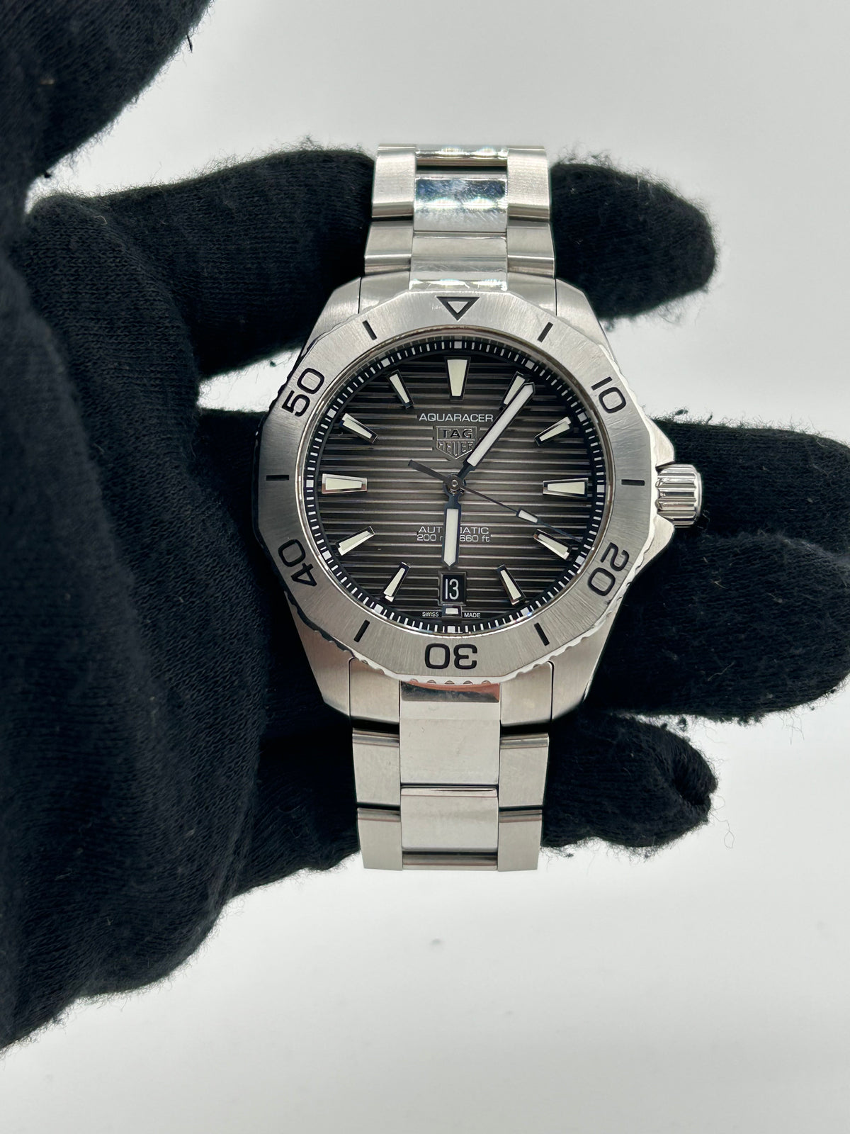 Tag Heuer Aquaracer Professional 200 Date Automatic Black Dial on Bracelet Ref. WBP2110.BA0627 Complete 2022 — view 2