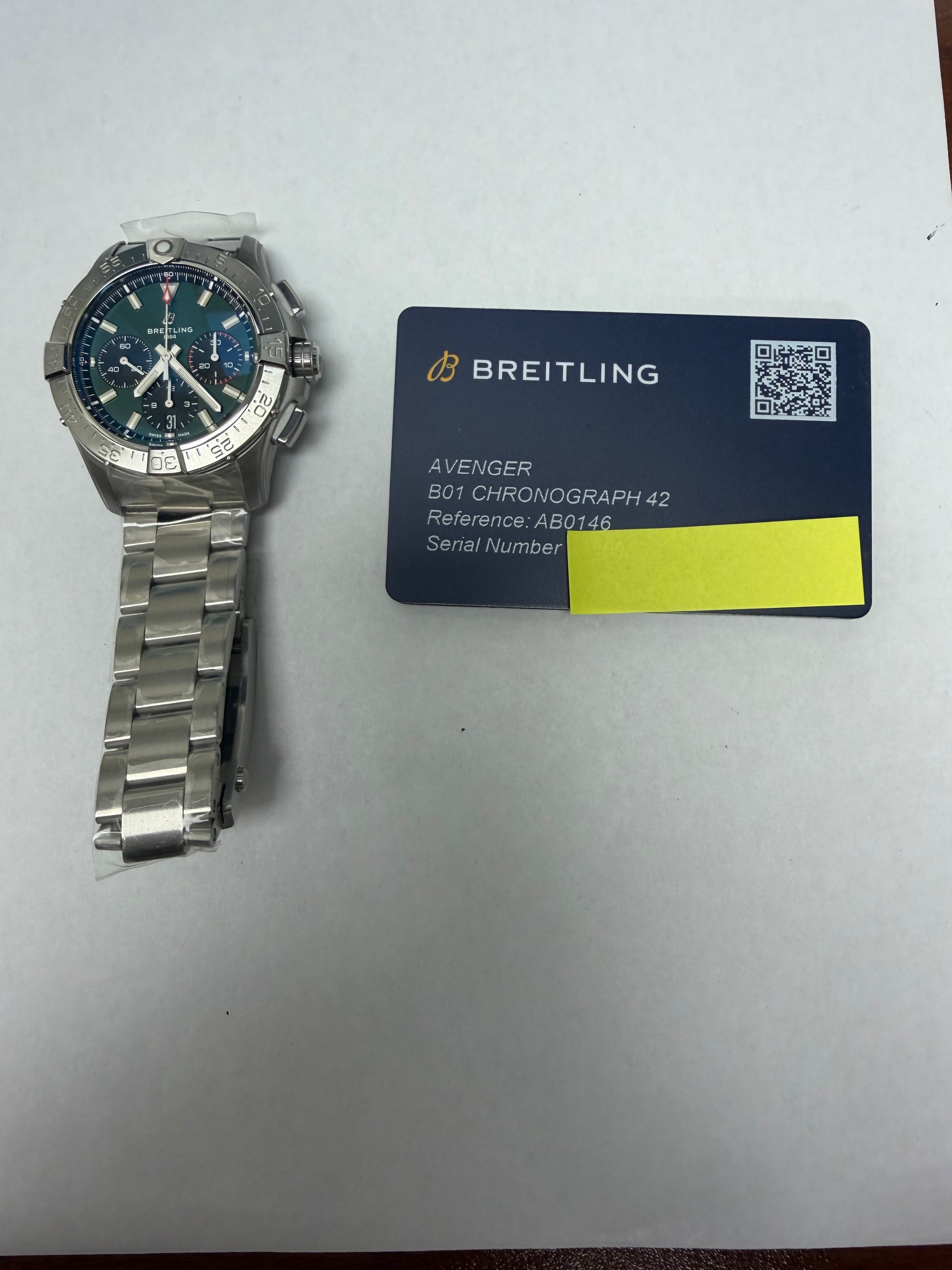 Breitling Avenger B01 Chronograph Green Dial on Steel Ref. AB0146101L1A1 Card 2026 — view 5