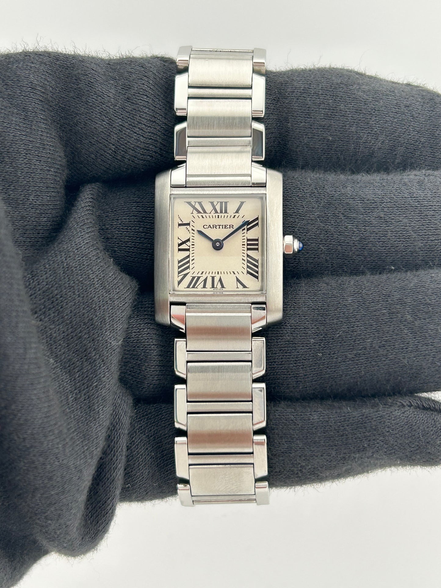 Cartier Tank Francaise small White Roman Dial on Stainless Steel Bracelet Ref. W51008Q3 — view 2