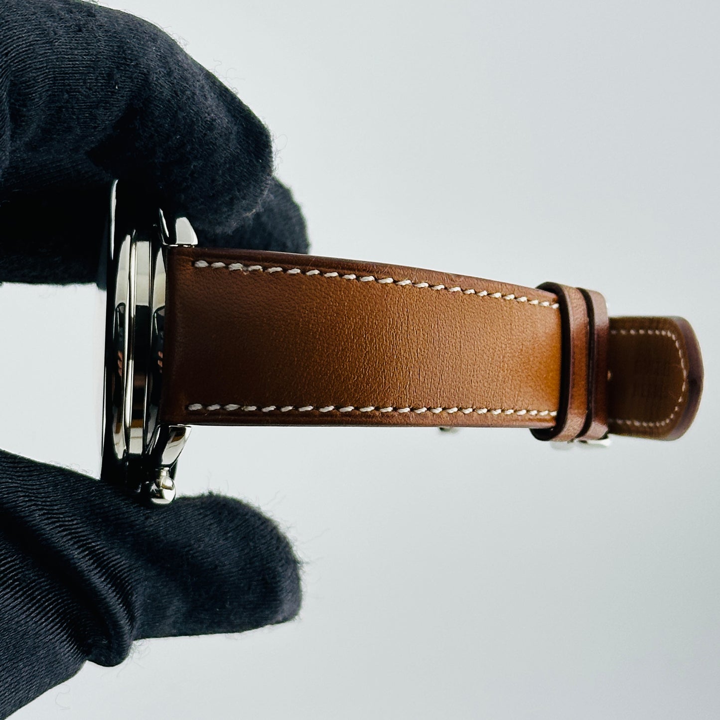 Hermes Arceau White Arabic Dial on Leather Band Ref. AR4.910A — view 5