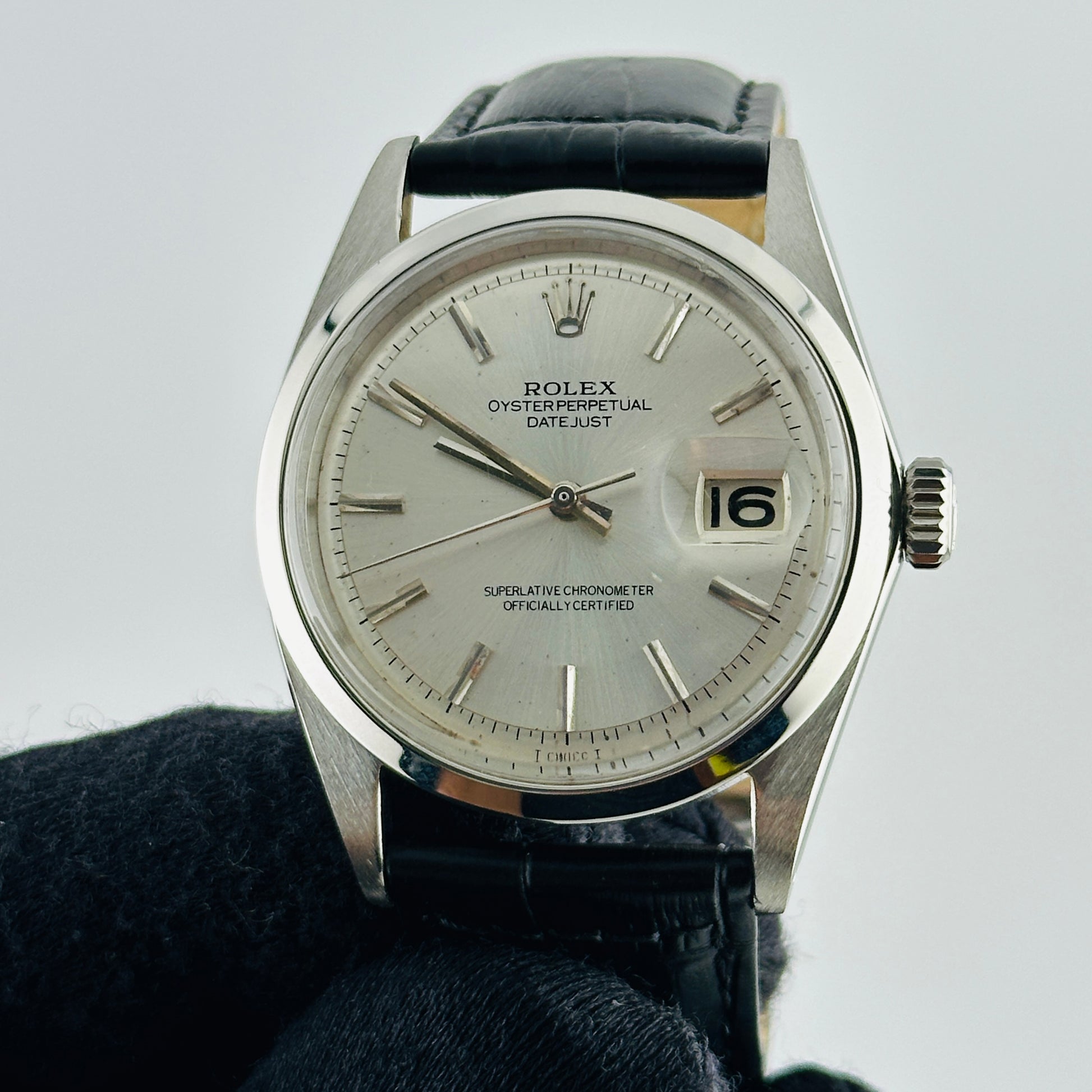 Rolex Datejust Silver Stick Dial on Generic Leather Band Ref. 1601 1970 — view 2