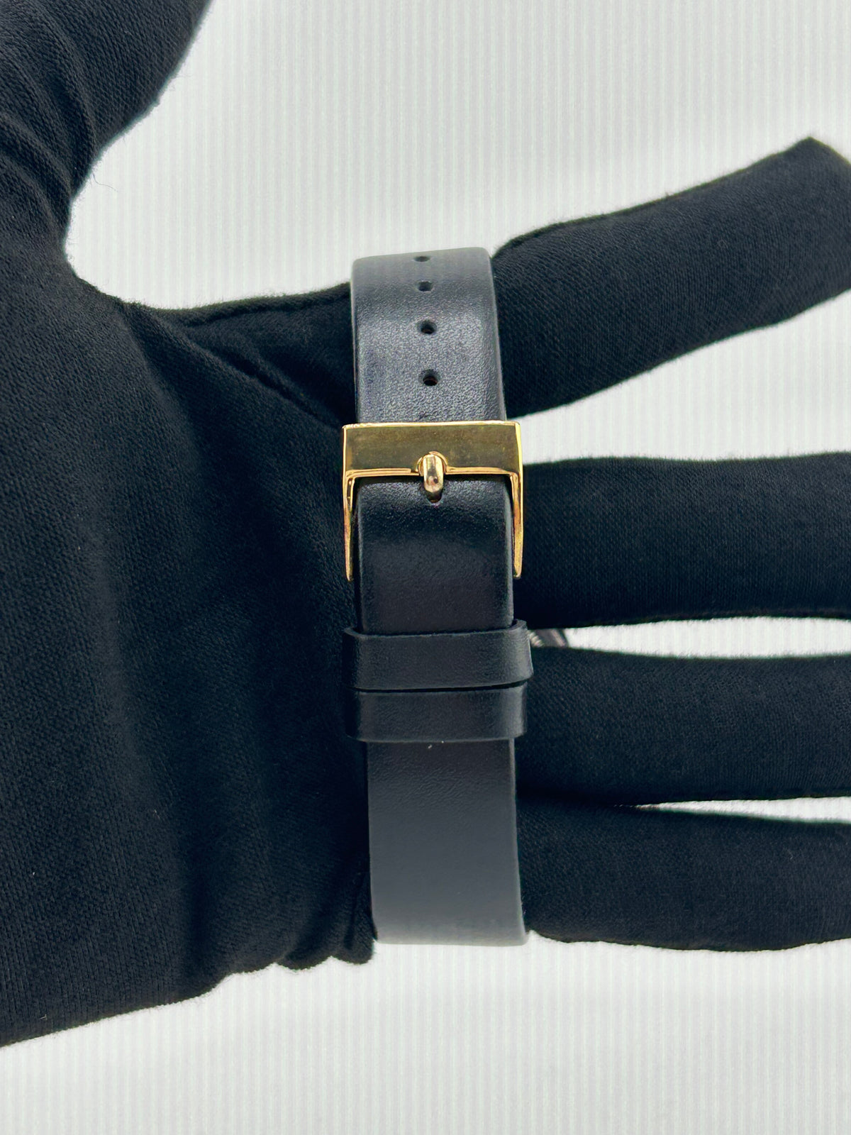 Rolex Datejust 36 Champagne Stick Dial on Generic Black Leather Strap Ref. 16233 Service Card 2018 — view 3