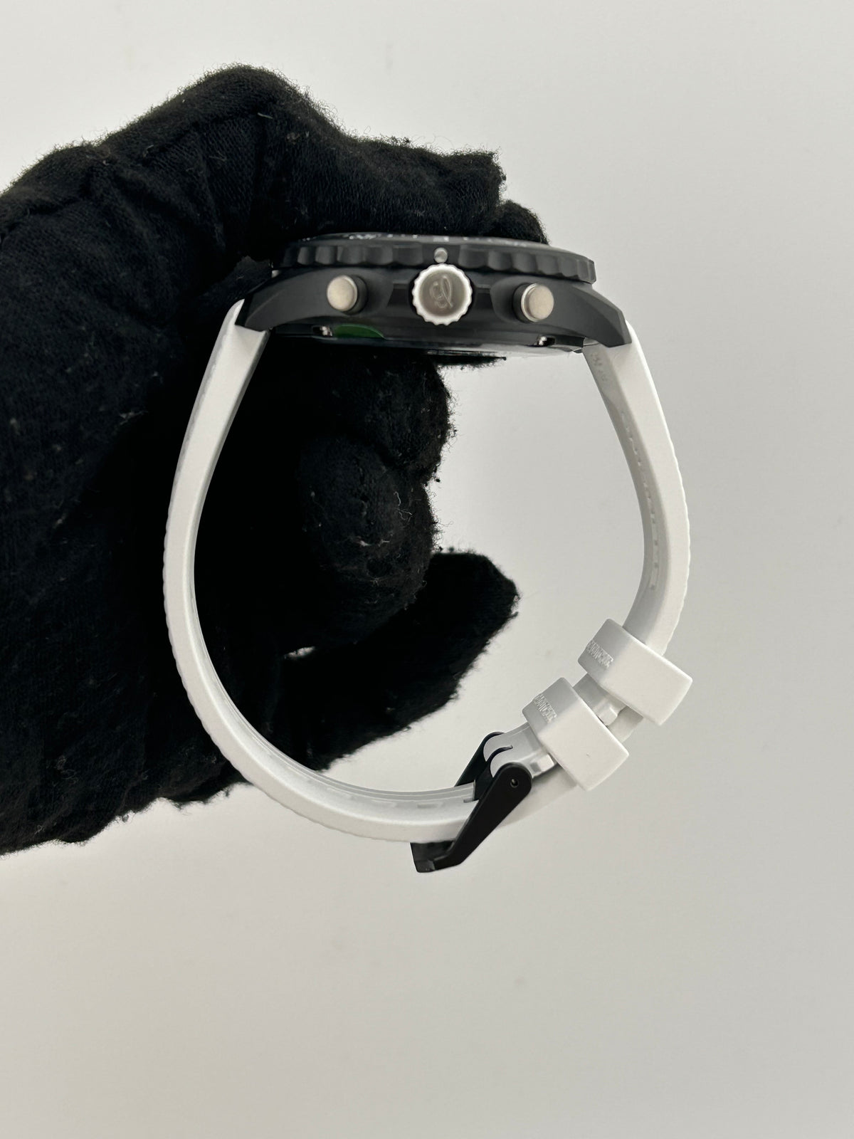 Breitling Endurance Pro Black Dial on Rubber Strap Ref. X83310A71B1S1 Complete 2026 — view 6