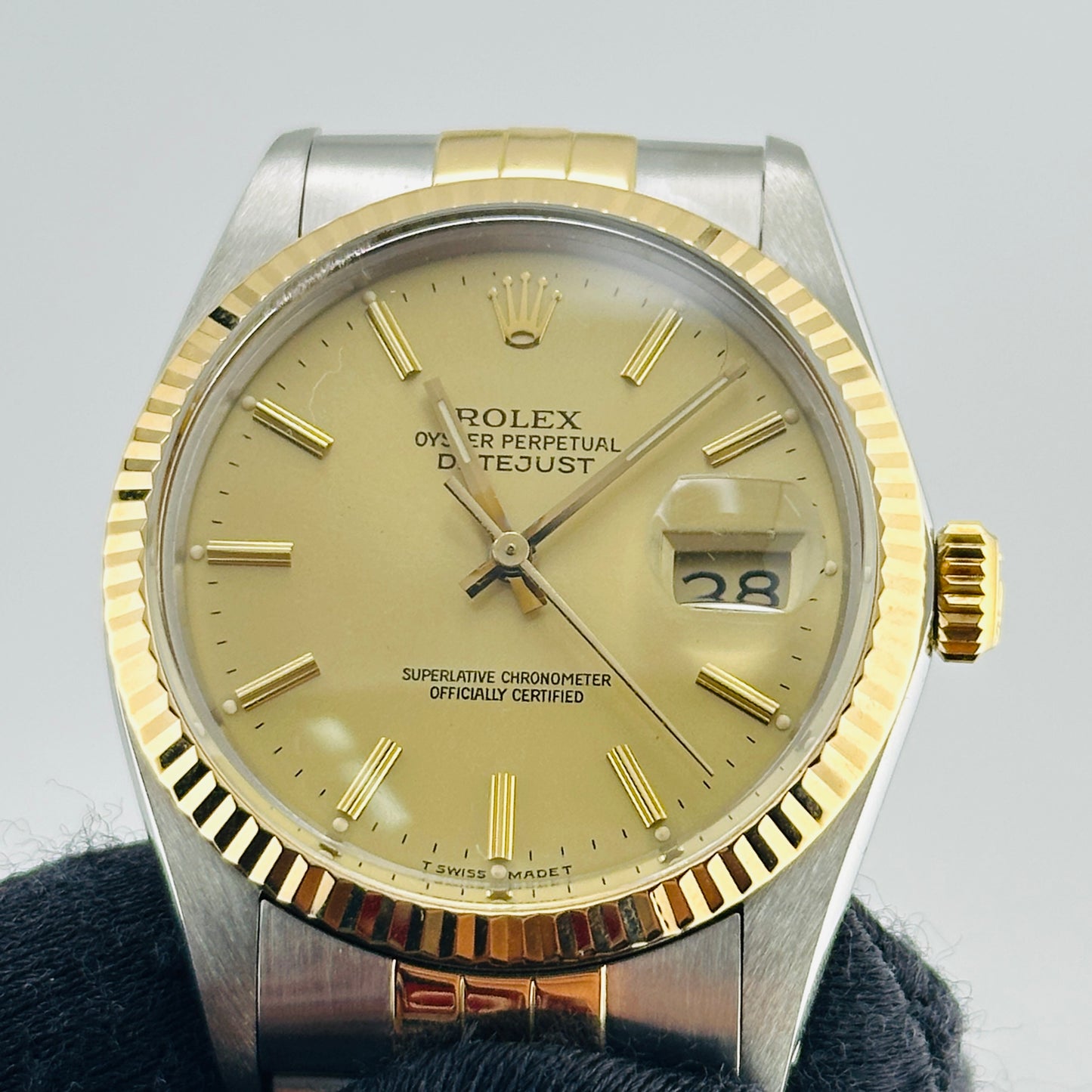 Rolex Datejust Champagne Stick Dial on D Link Jubilee Bracelet Ref. 16013 1988 — view 3