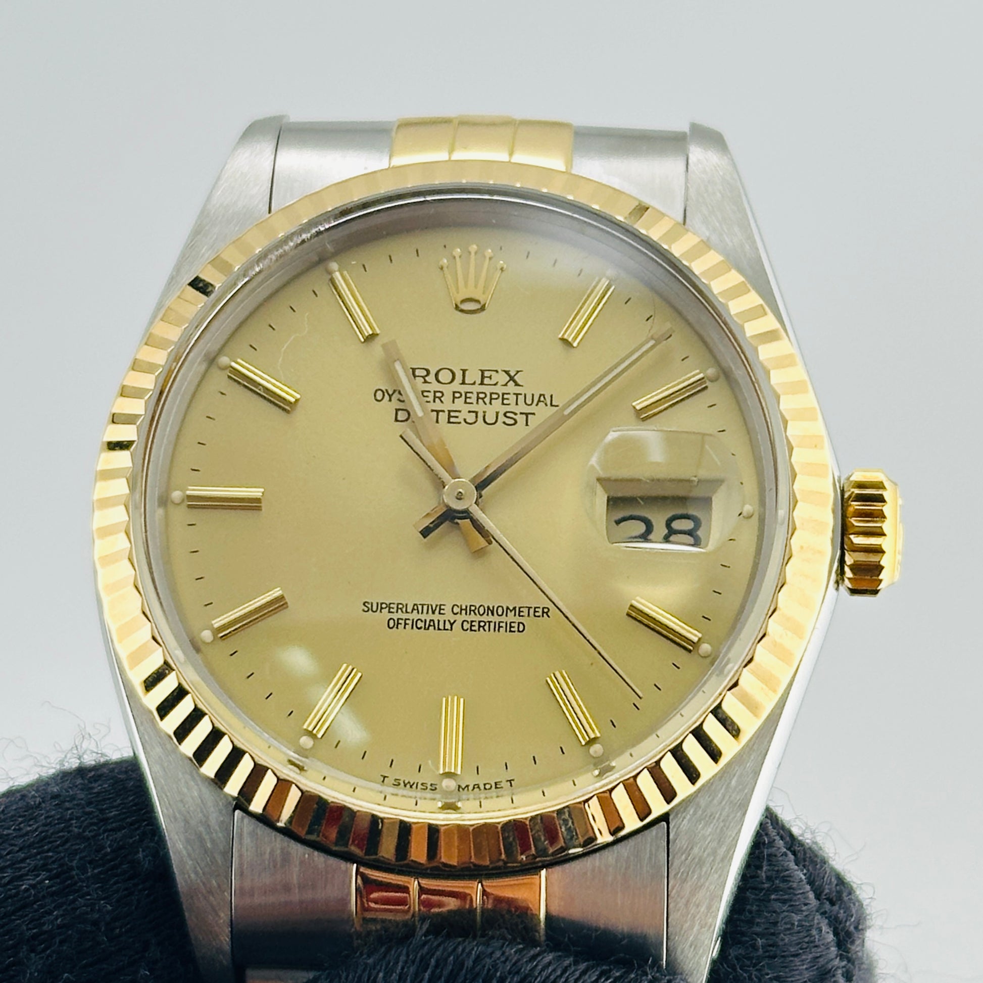 Rolex Datejust Champagne Stick Dial on D Link Jubilee Bracelet Ref. 16013 1988 — view 3