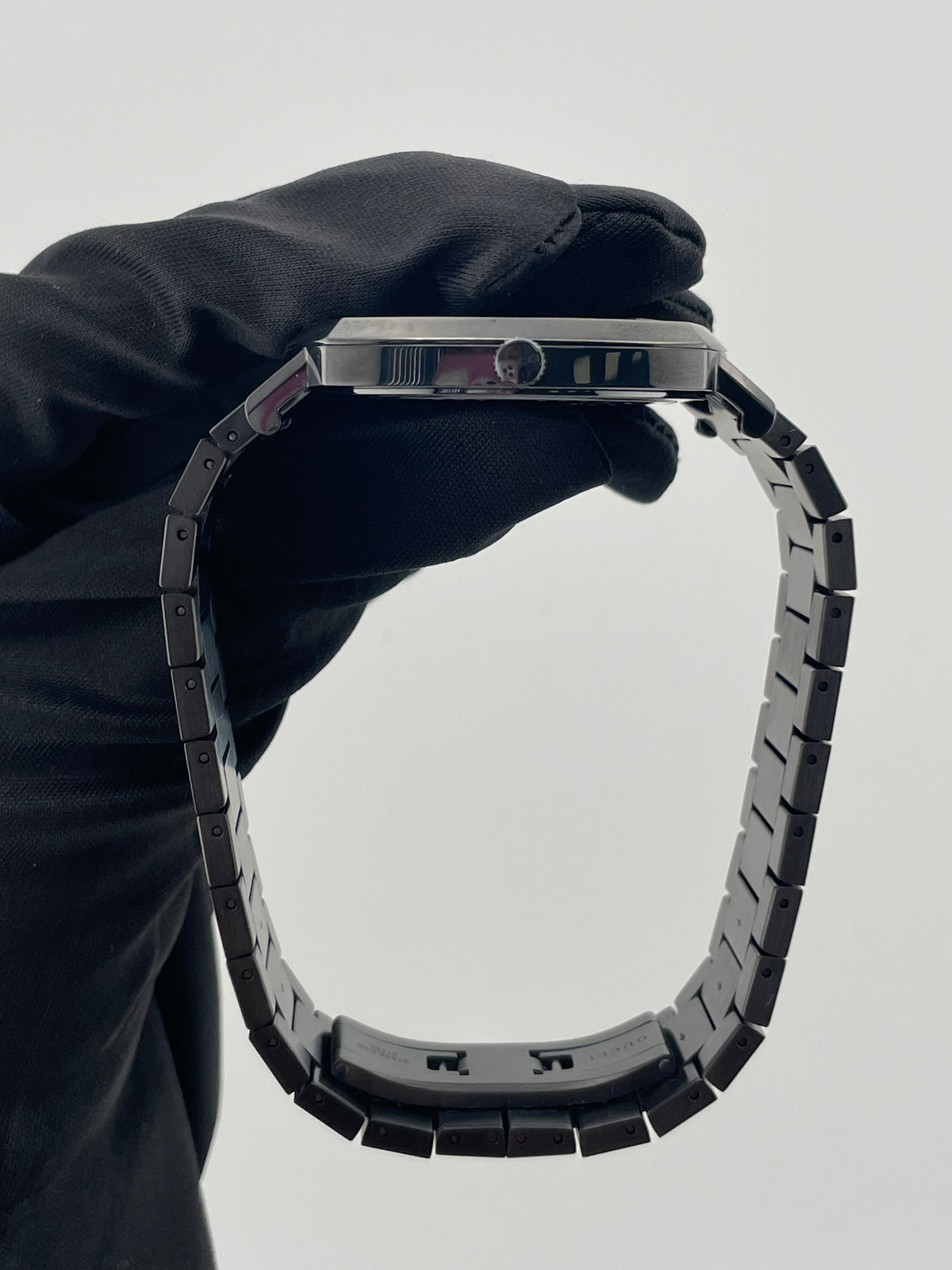 Gucci Gucci Grip Black Dial on Steel Bracelet Ref. YA157429 with Box — view 6