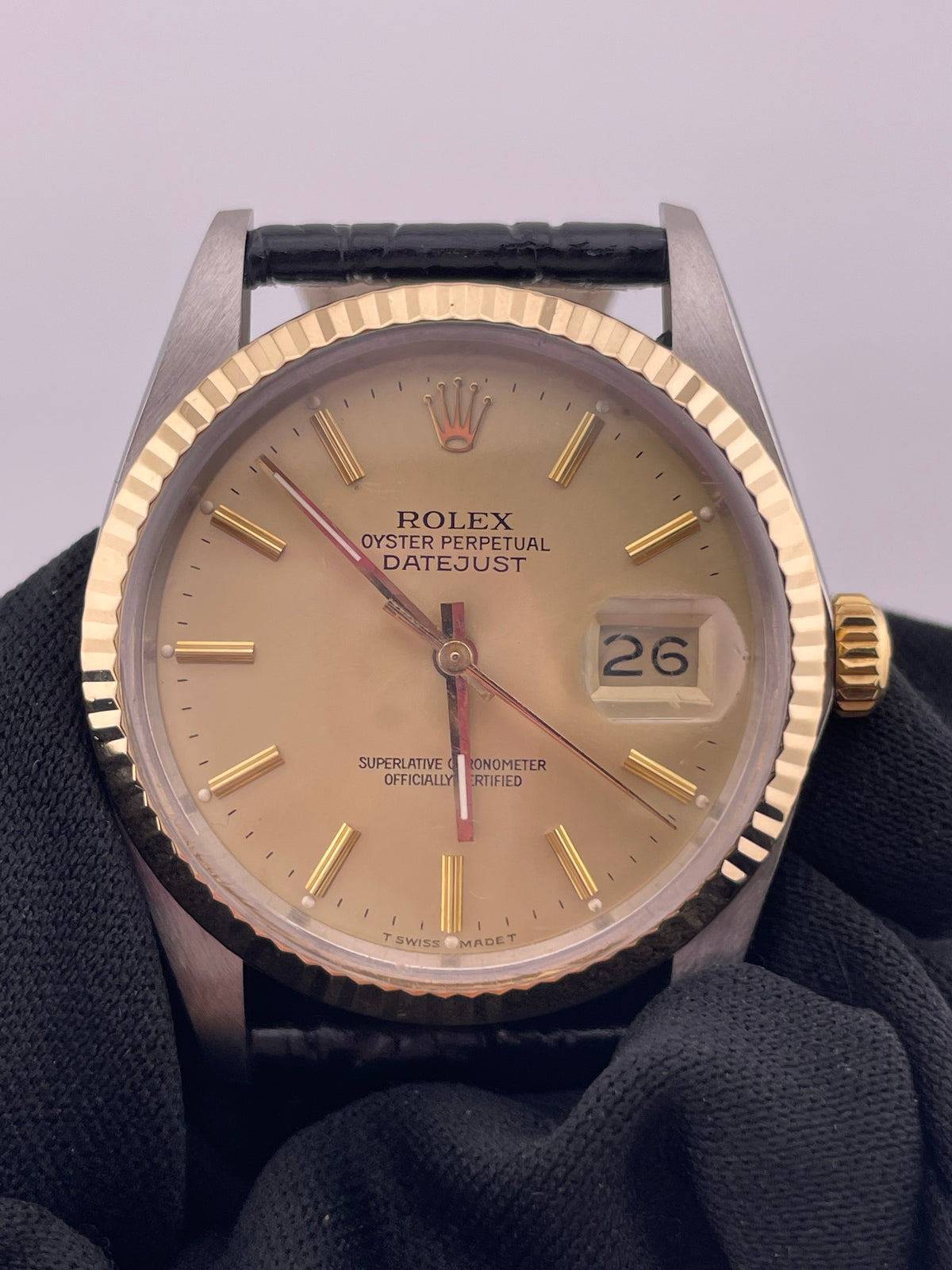 Rolex Datejust 36 Champagne Stick Dial on Generic Black Leather Band Ref. 16013 1986 — view 3