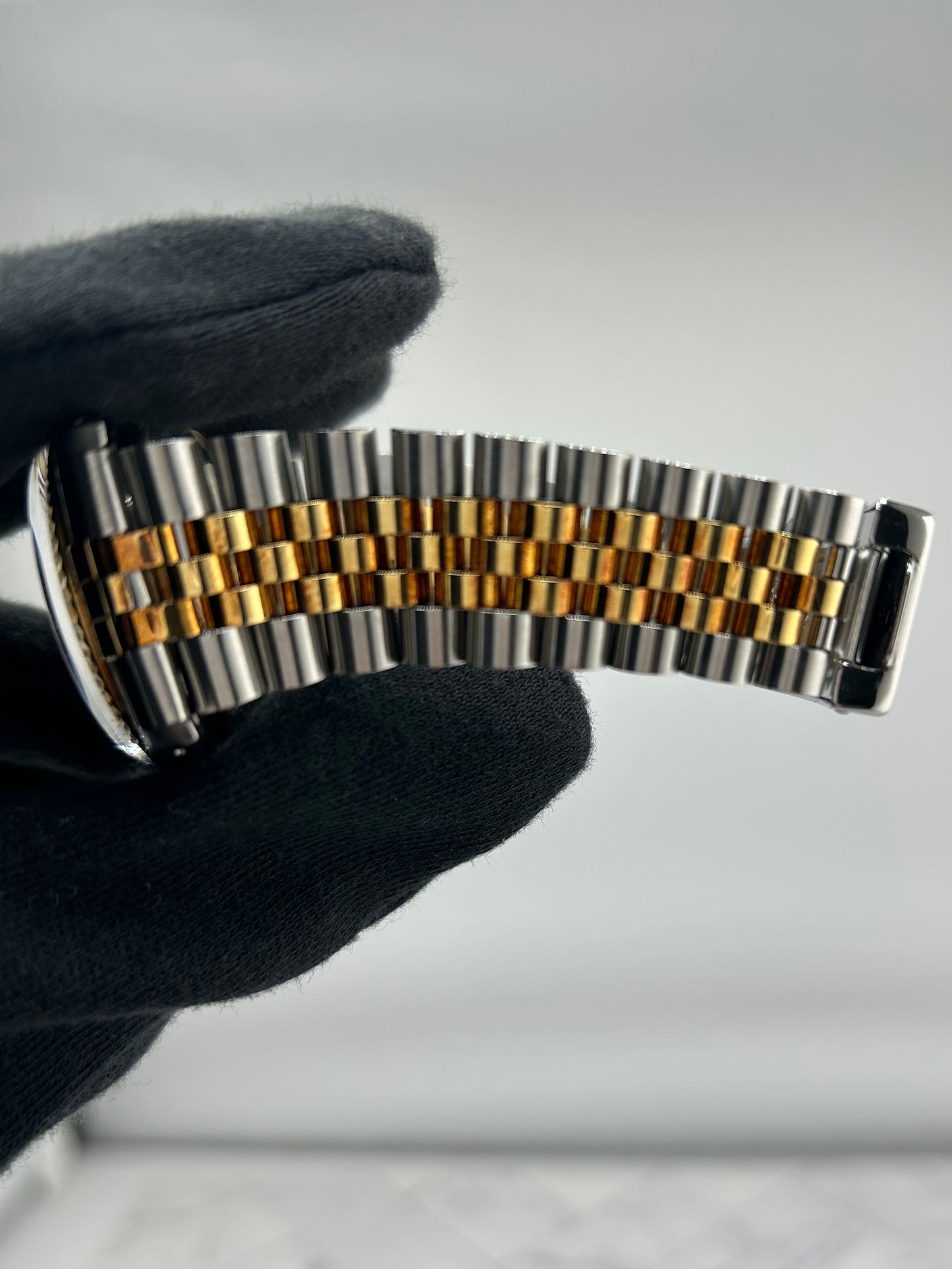 Rolex Datejust Champagne Stick Dial on D Link Jubilee Bracelet Ref. 16013 1988 — view 5