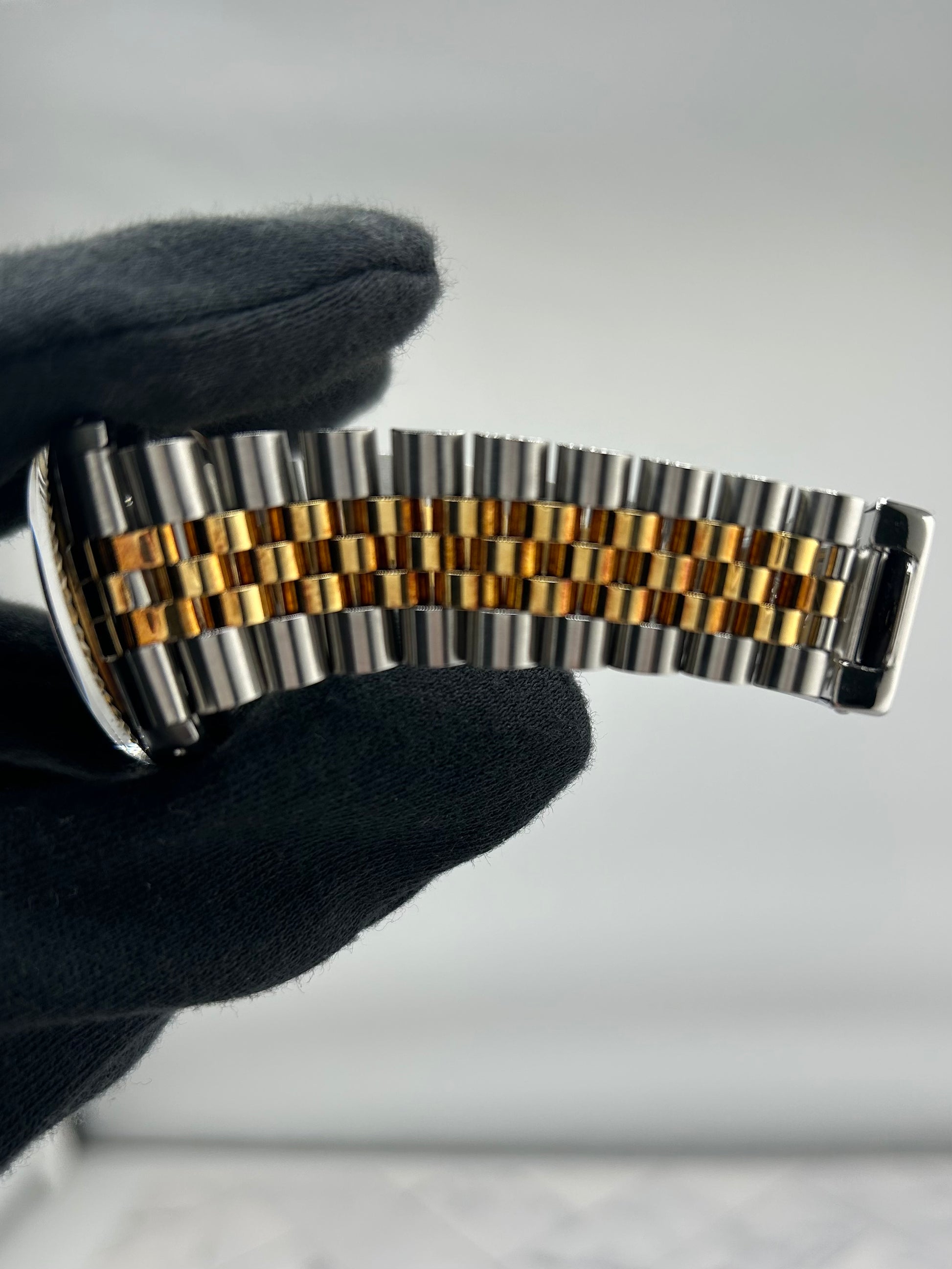 Rolex Datejust Champagne Stick Dial on D Link Jubilee Bracelet Ref. 16013 1988 — view 5