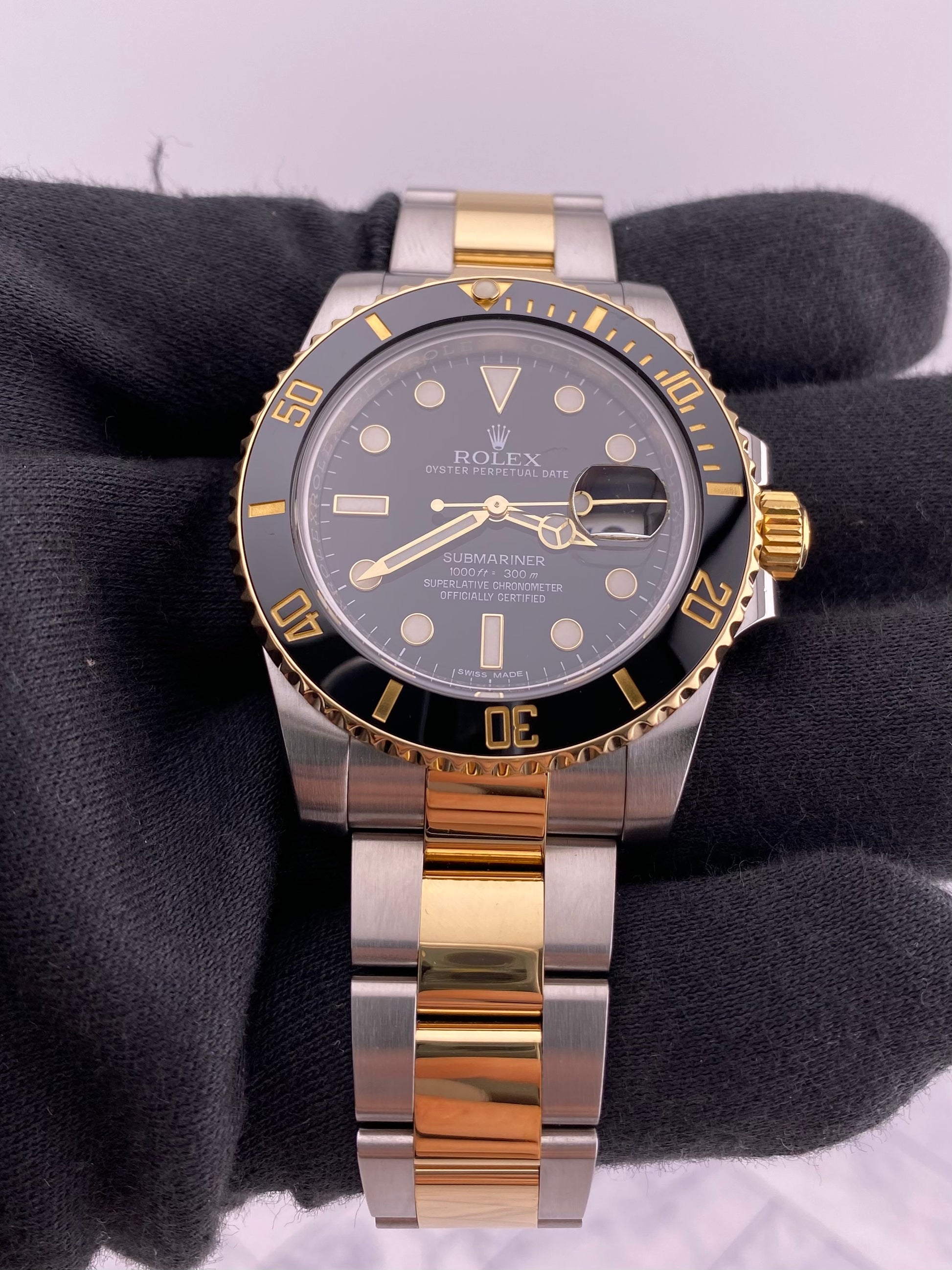 Rolex Submariner Black Dial on Oyster Ref. 116613LN Card 2016 — view 3