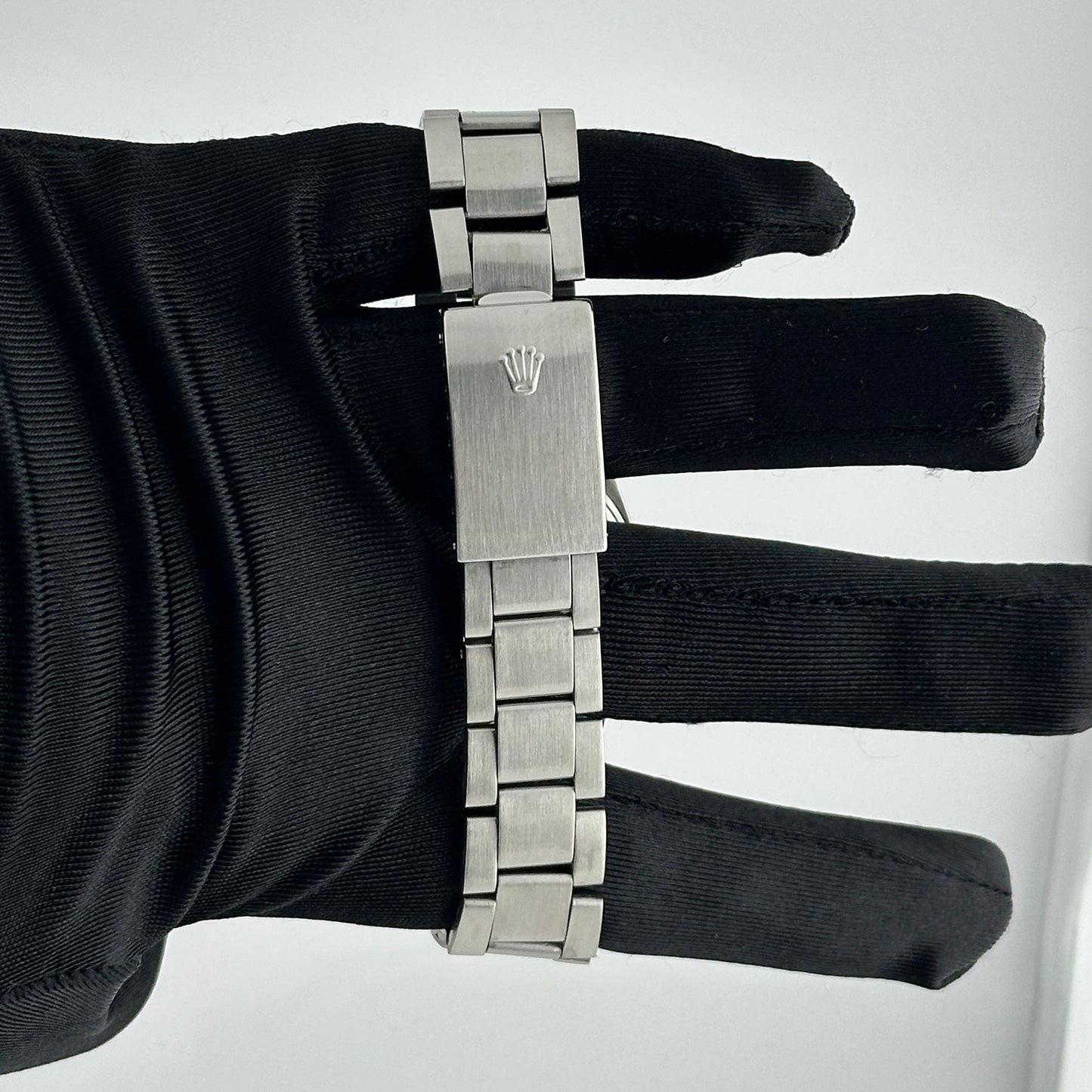 Rolex Datejust Silver Stick Dial on Oyster Ref. 1600 1969 — view 2