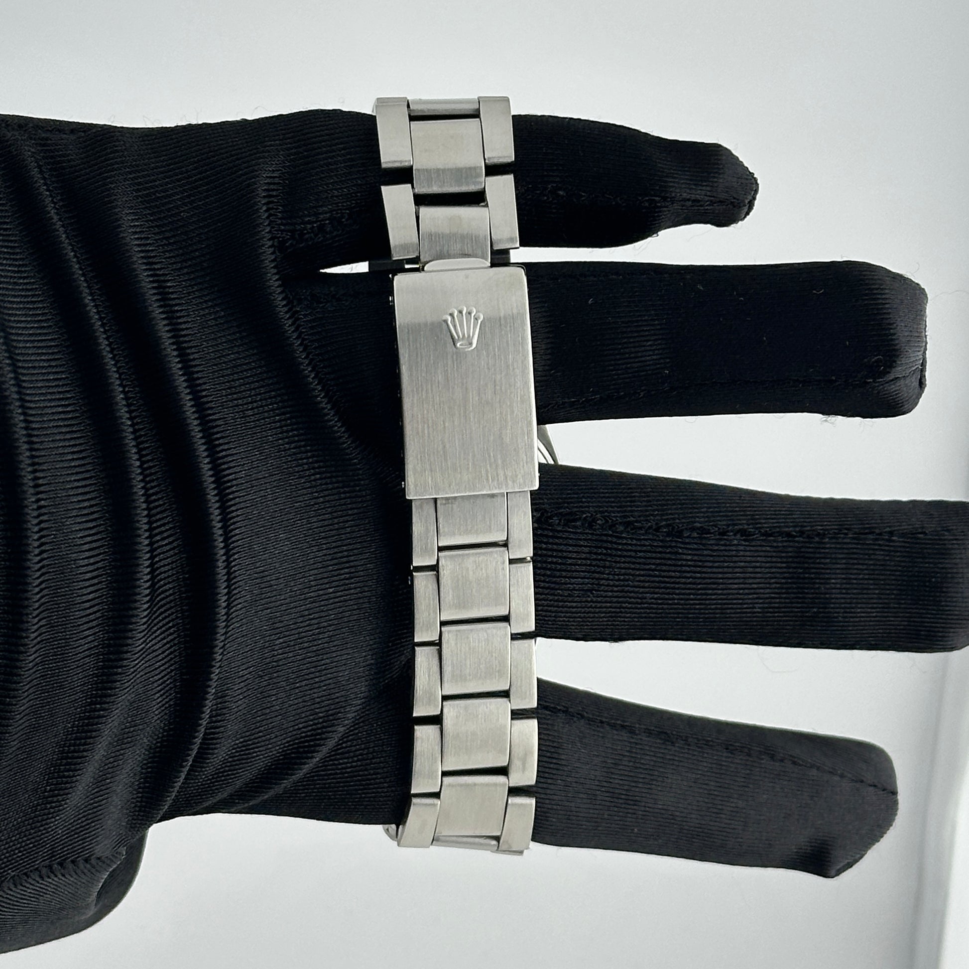 Rolex Datejust Silver Stick Dial on Oyster Ref. 1600 1969 — view 2